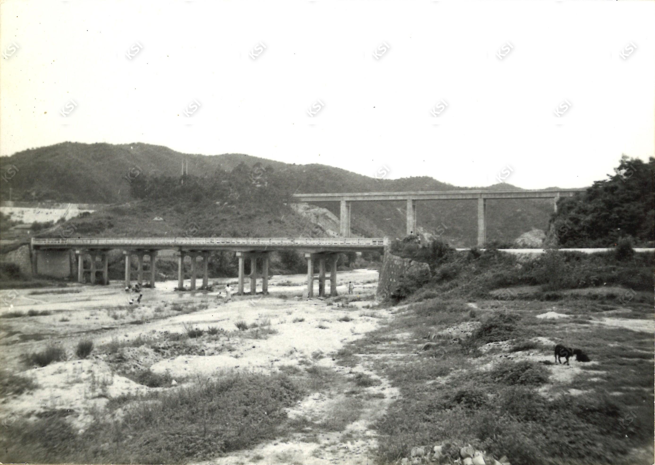 1970년대 중반 서부동 예안 역거랑 신/구다리