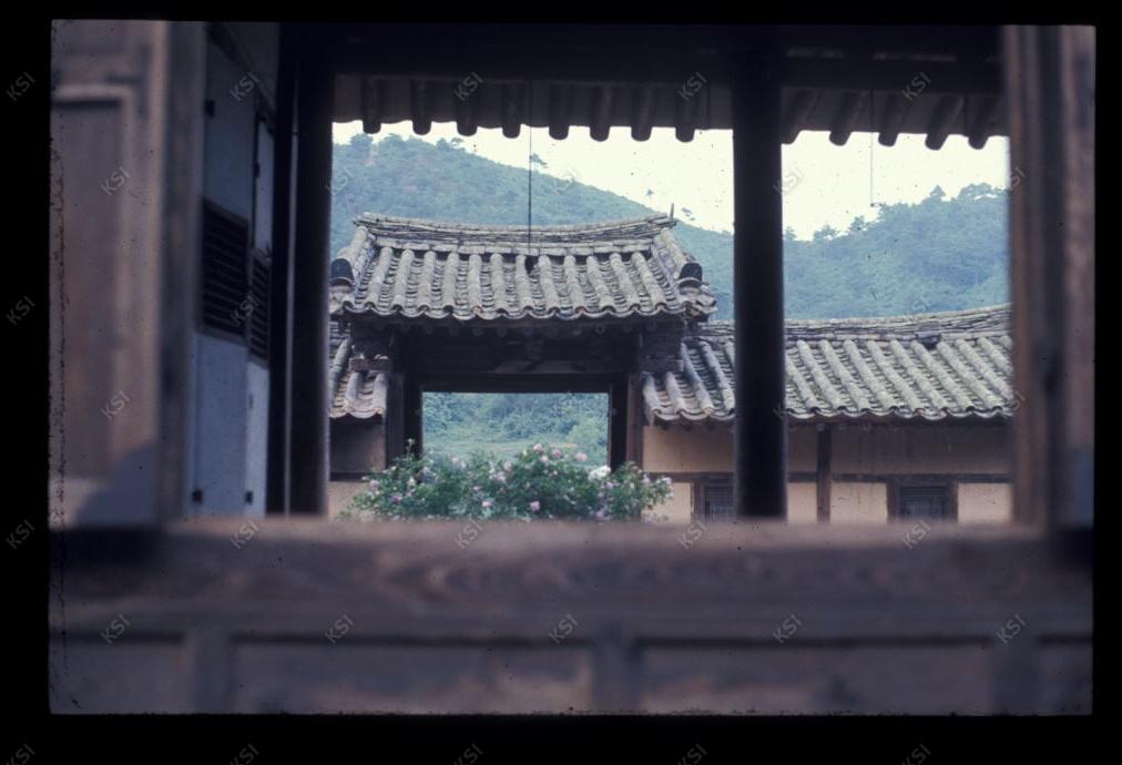 1975년 의인