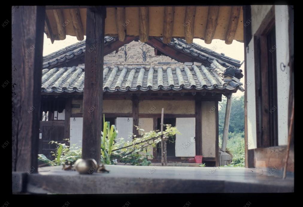 1975년 의인