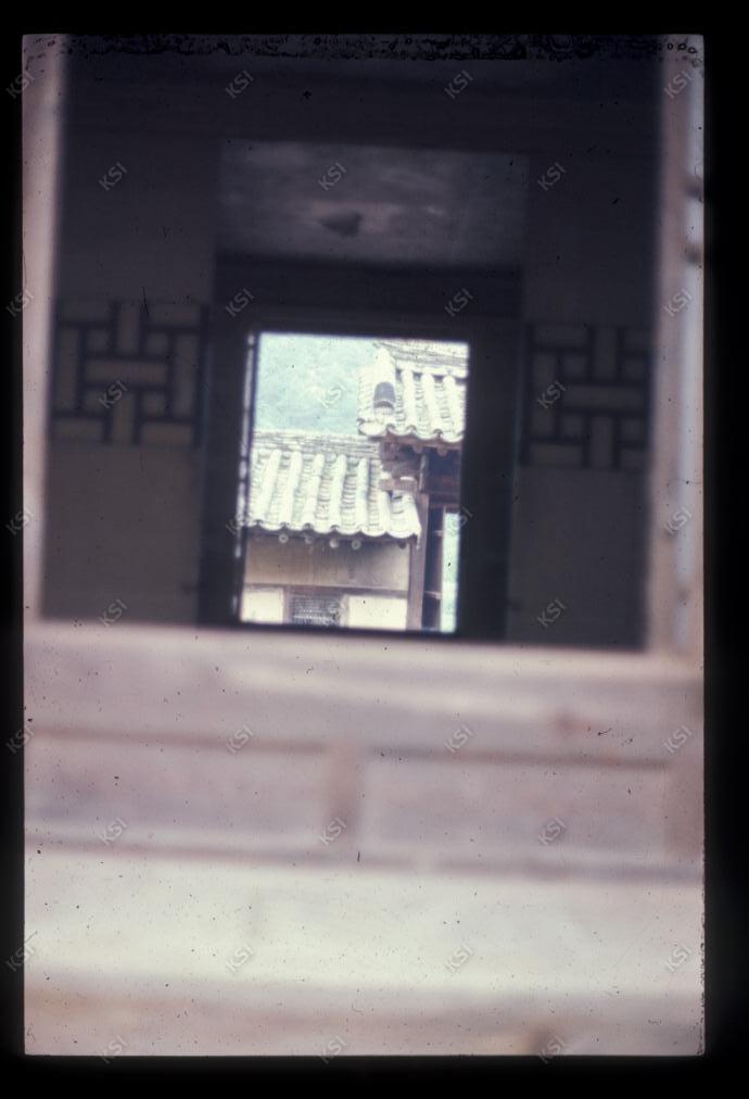 1975년 의인