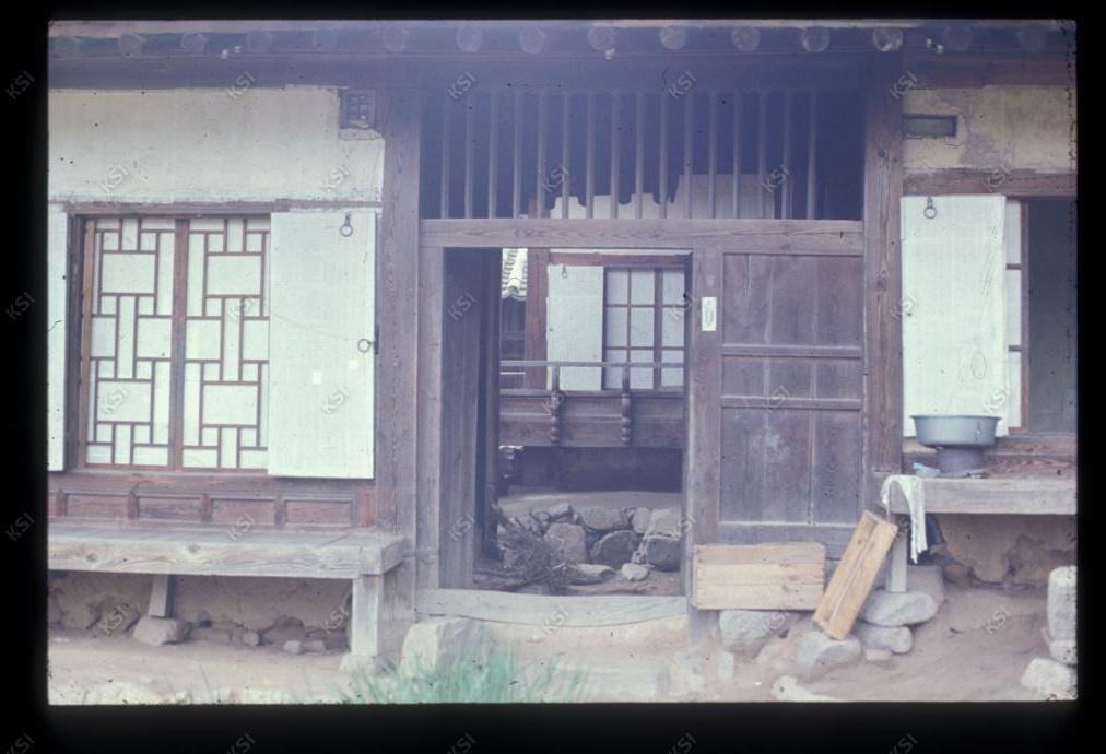 1975년 의인