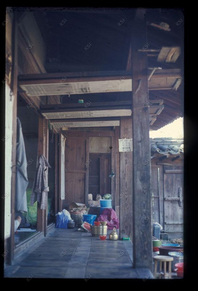 1975년 의인