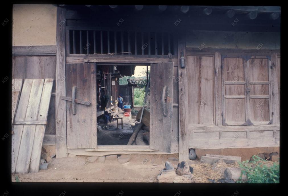 1975년 의인