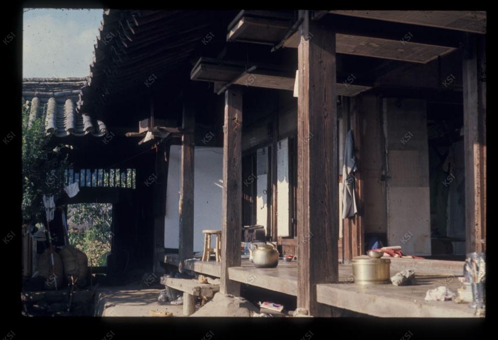 1975년 의인