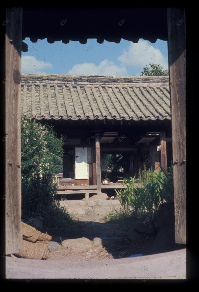 1975년 의인