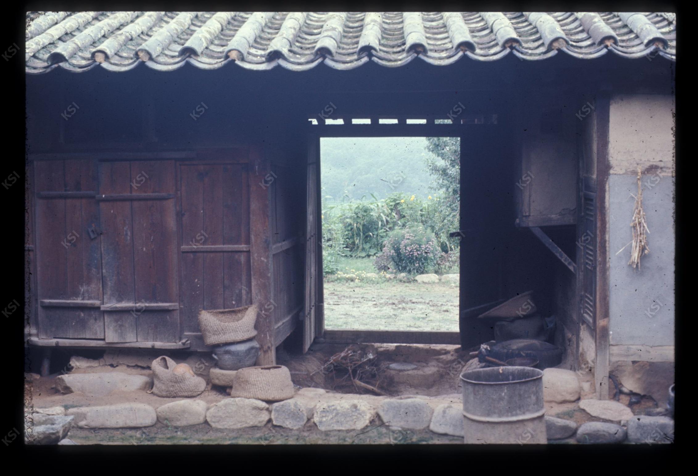 1975년 의인