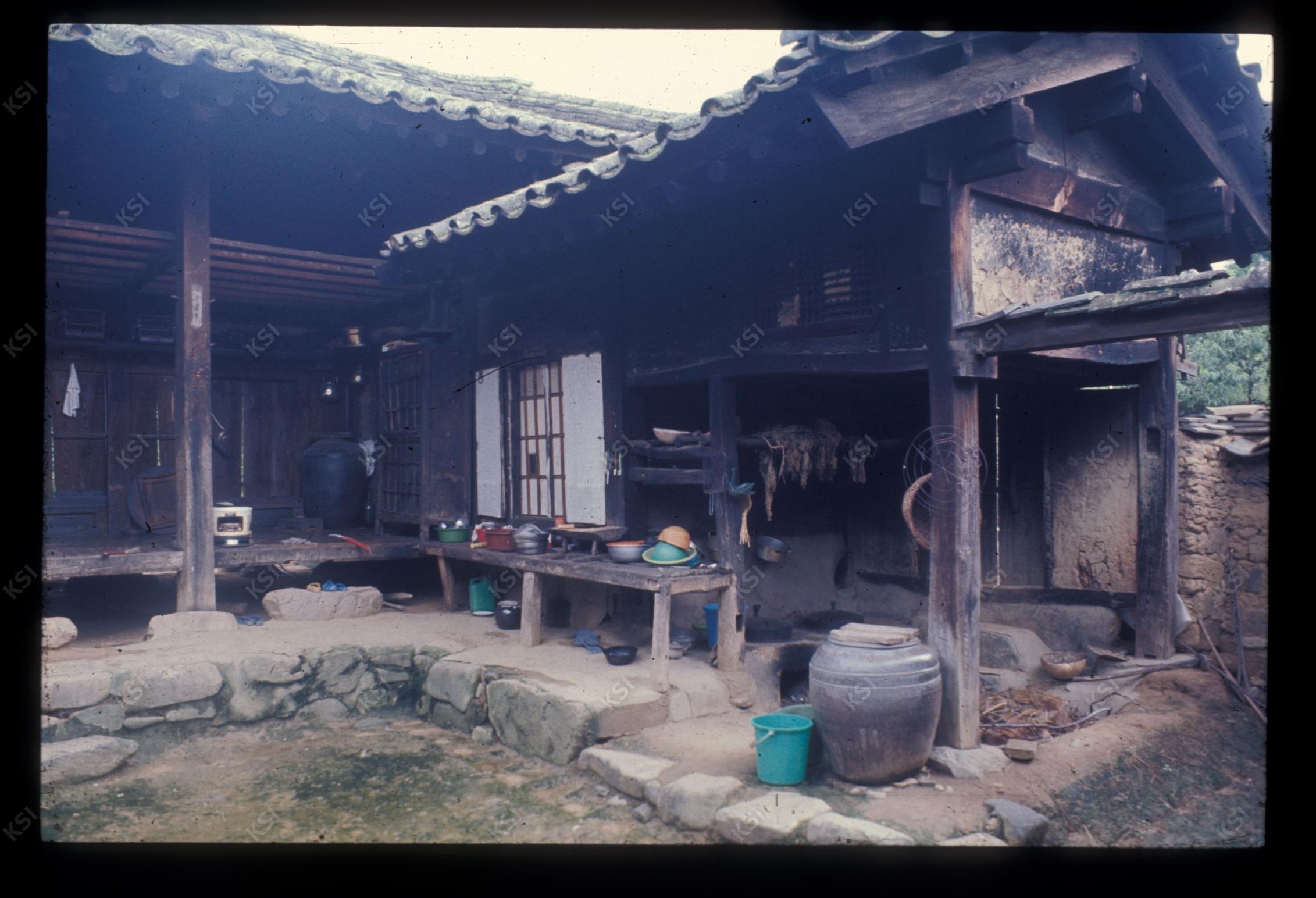 1975년 의인