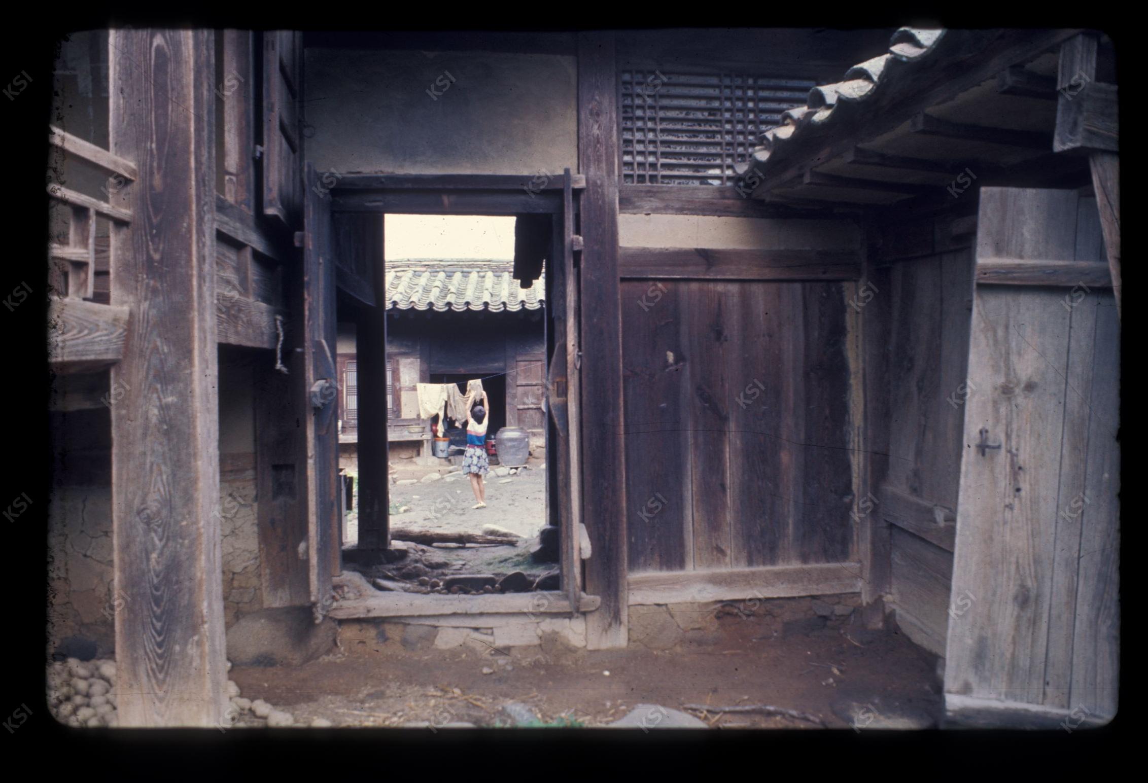 1975년 의인