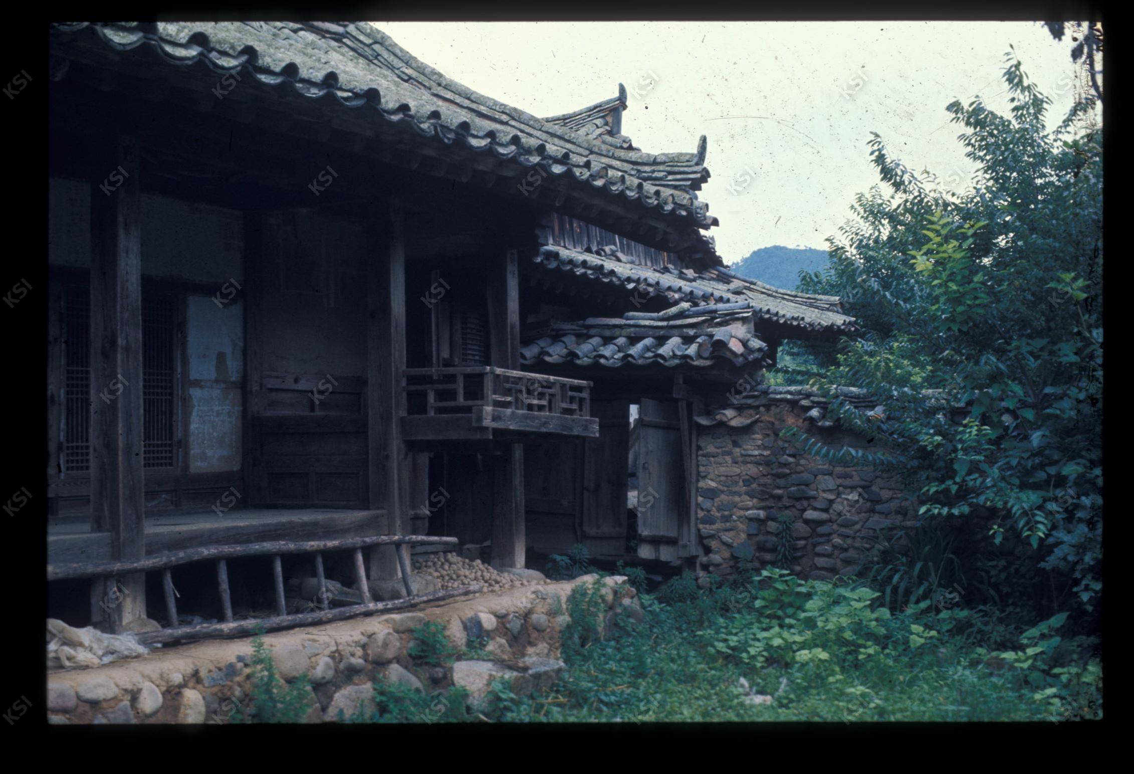 1975년 의인