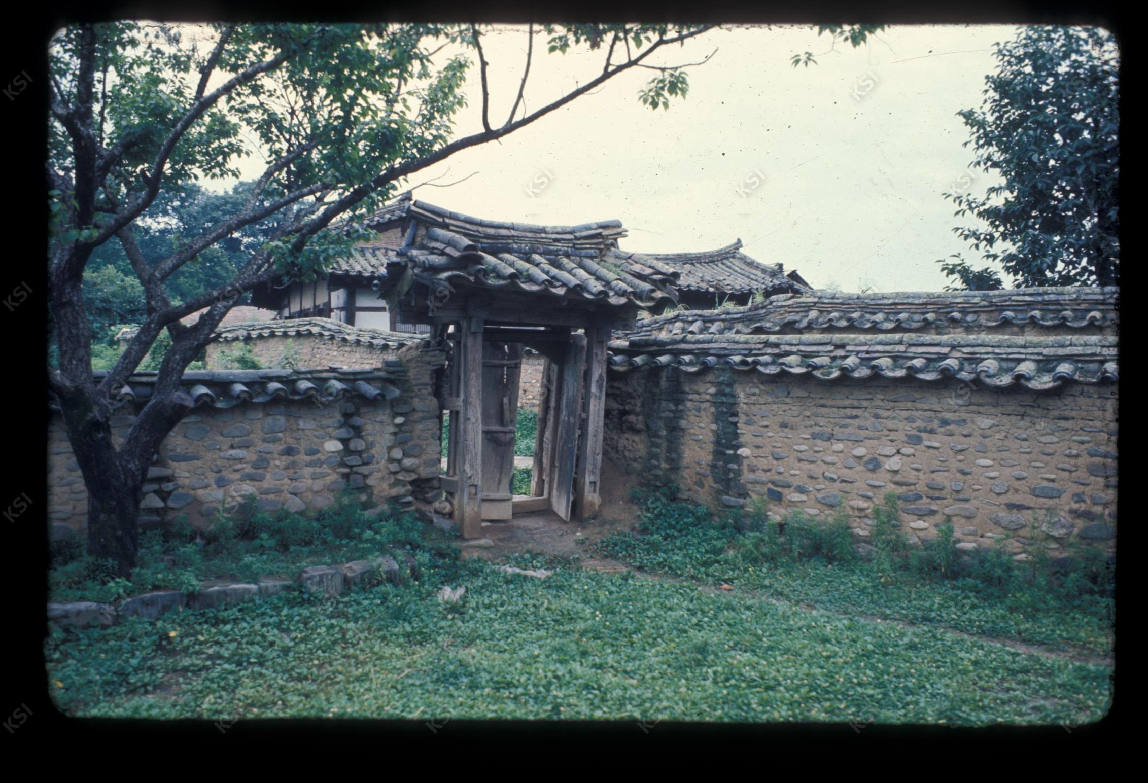 1975년 의인