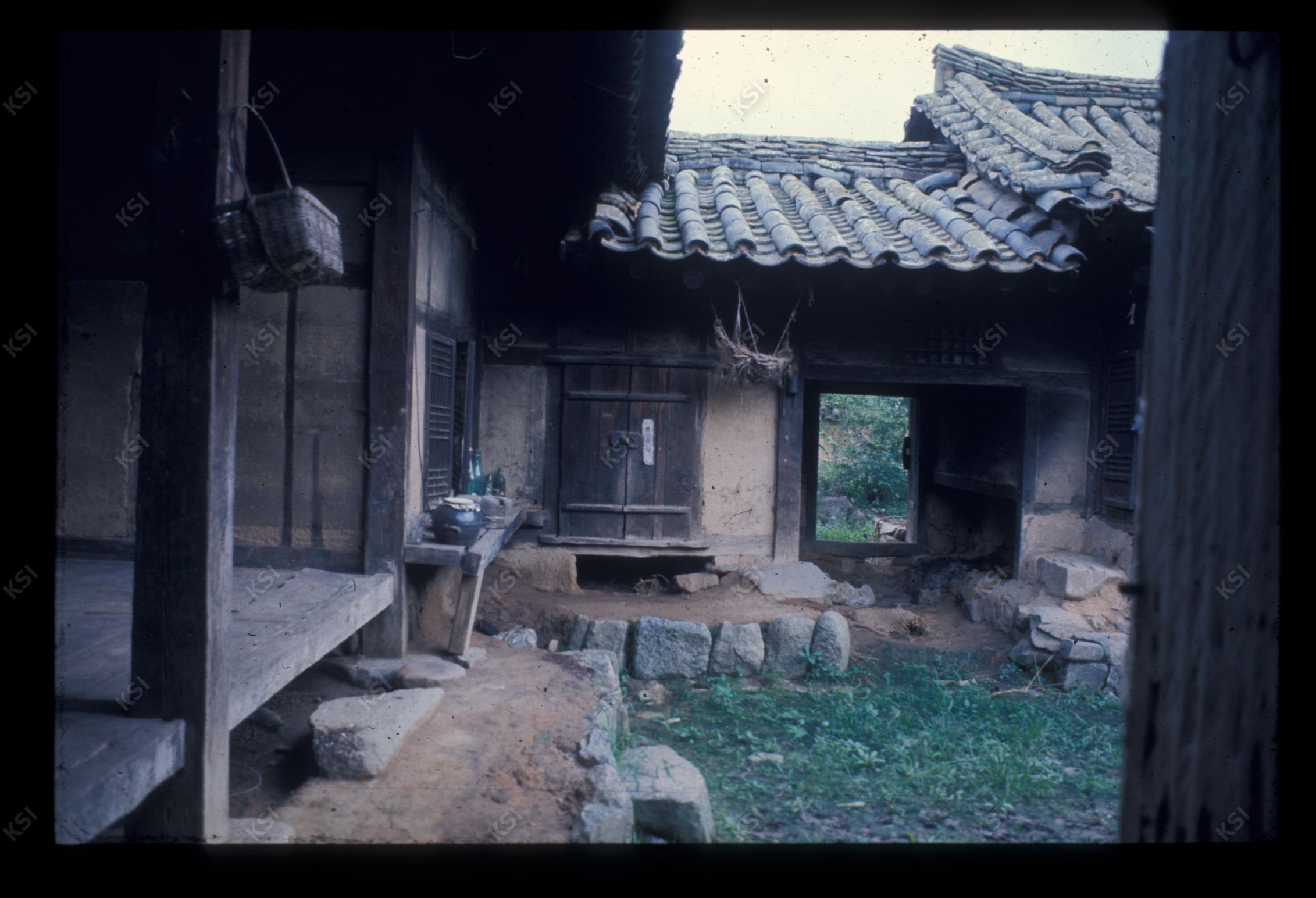 1975년 의인