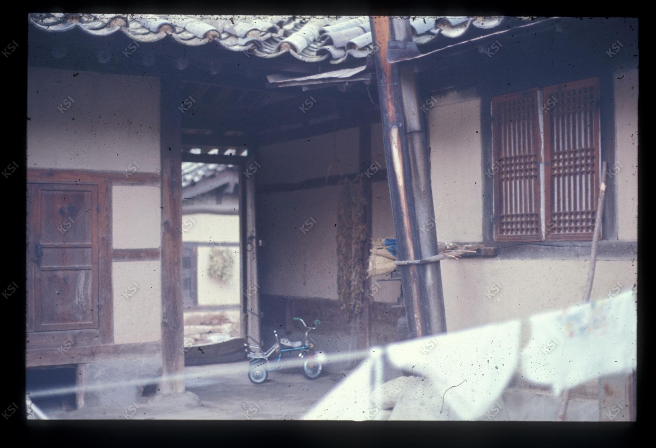 1975년 의인