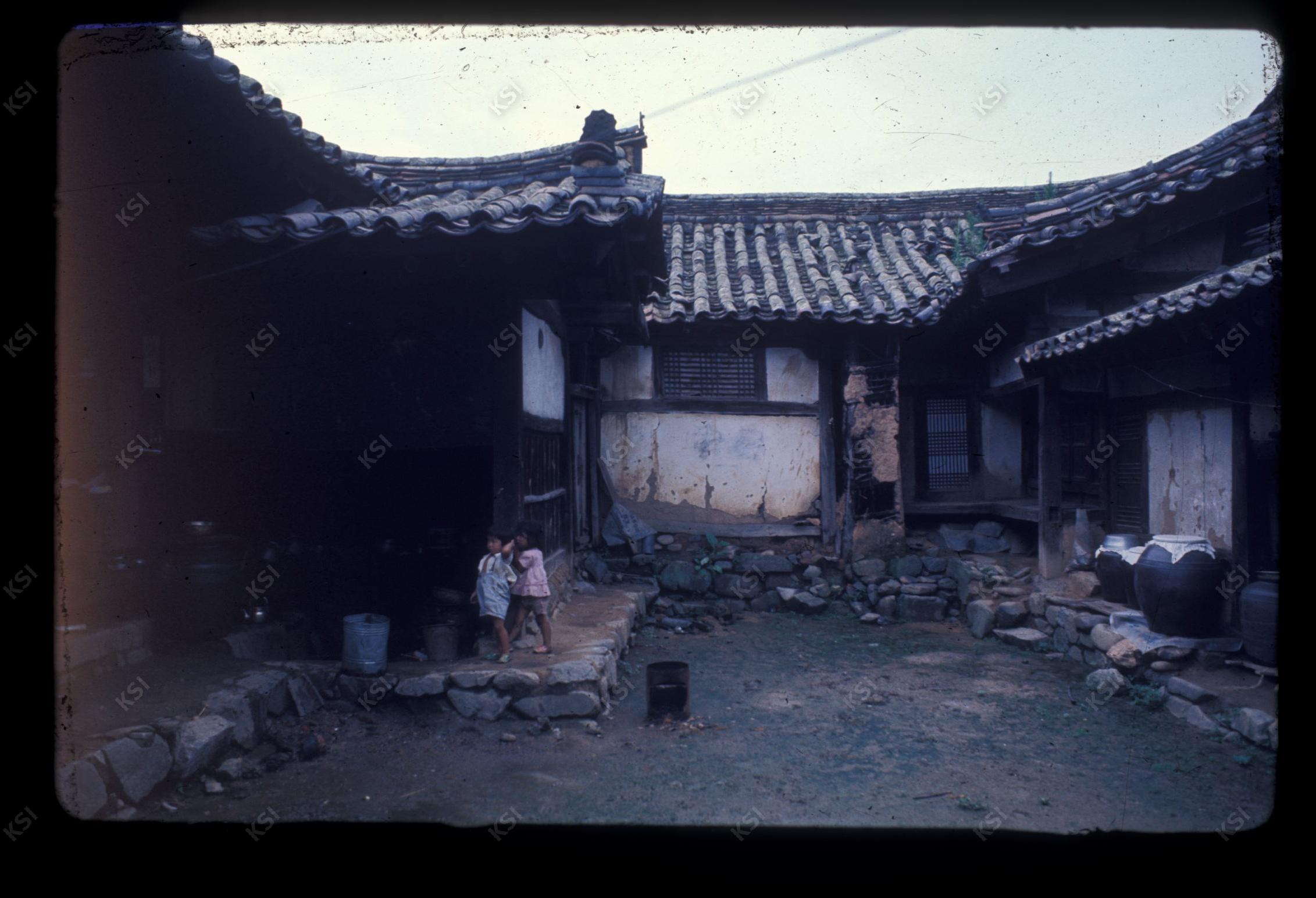 1975년 의인