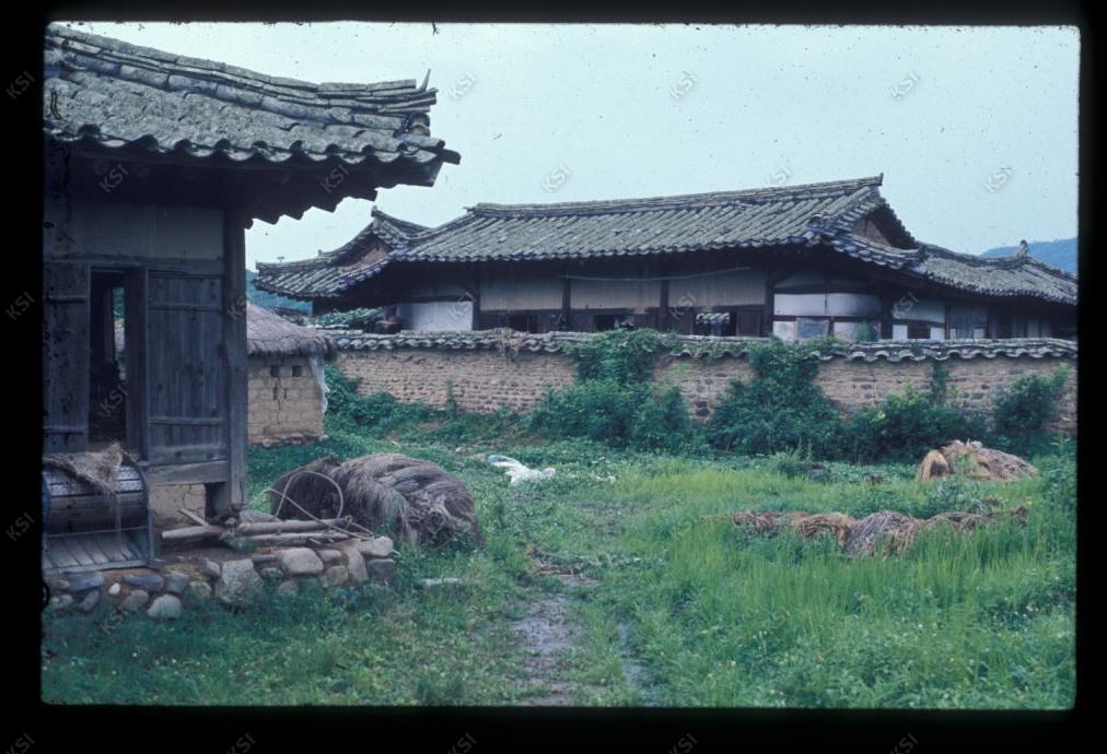 1975년 의촌 청안댁(은졸재)