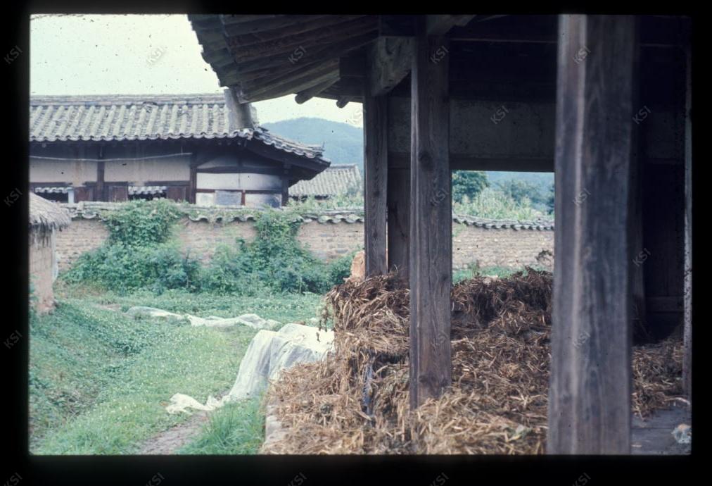 1975년 의촌 청안댁(은졸재)