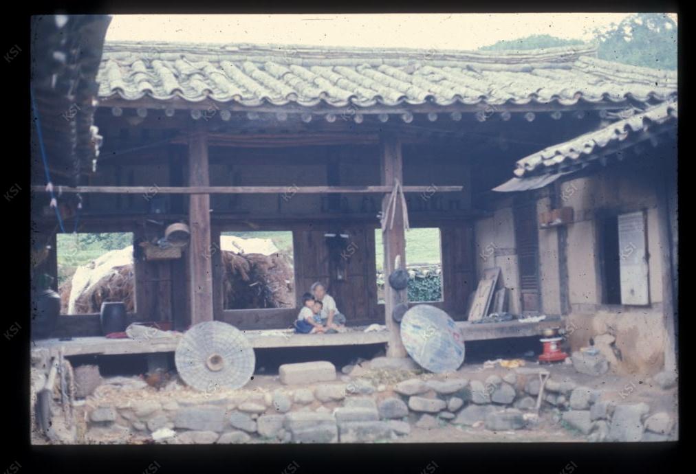 1975년 의촌 청안댁(은졸재)