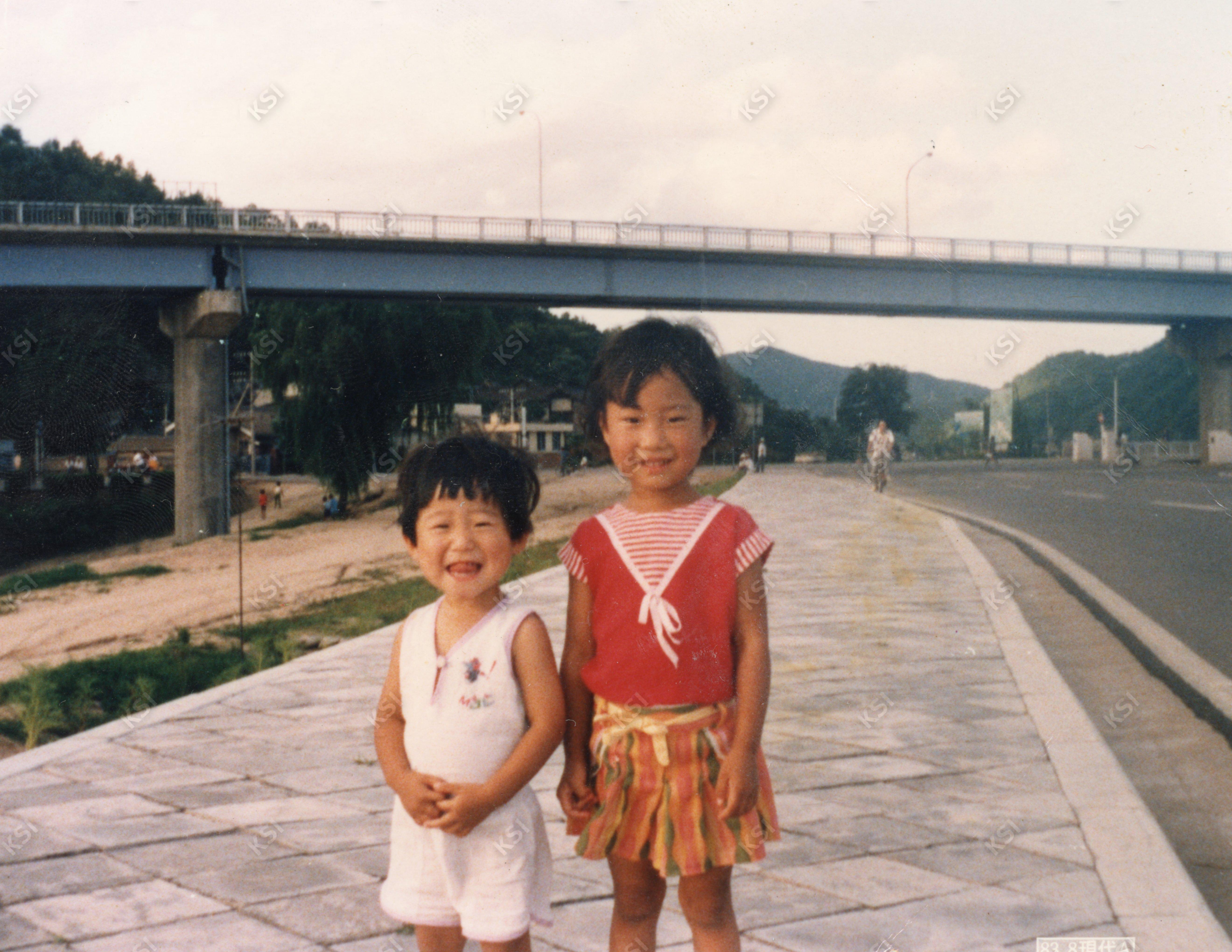 1983년 8월 현 펠리시아 아파트 가는 인도길