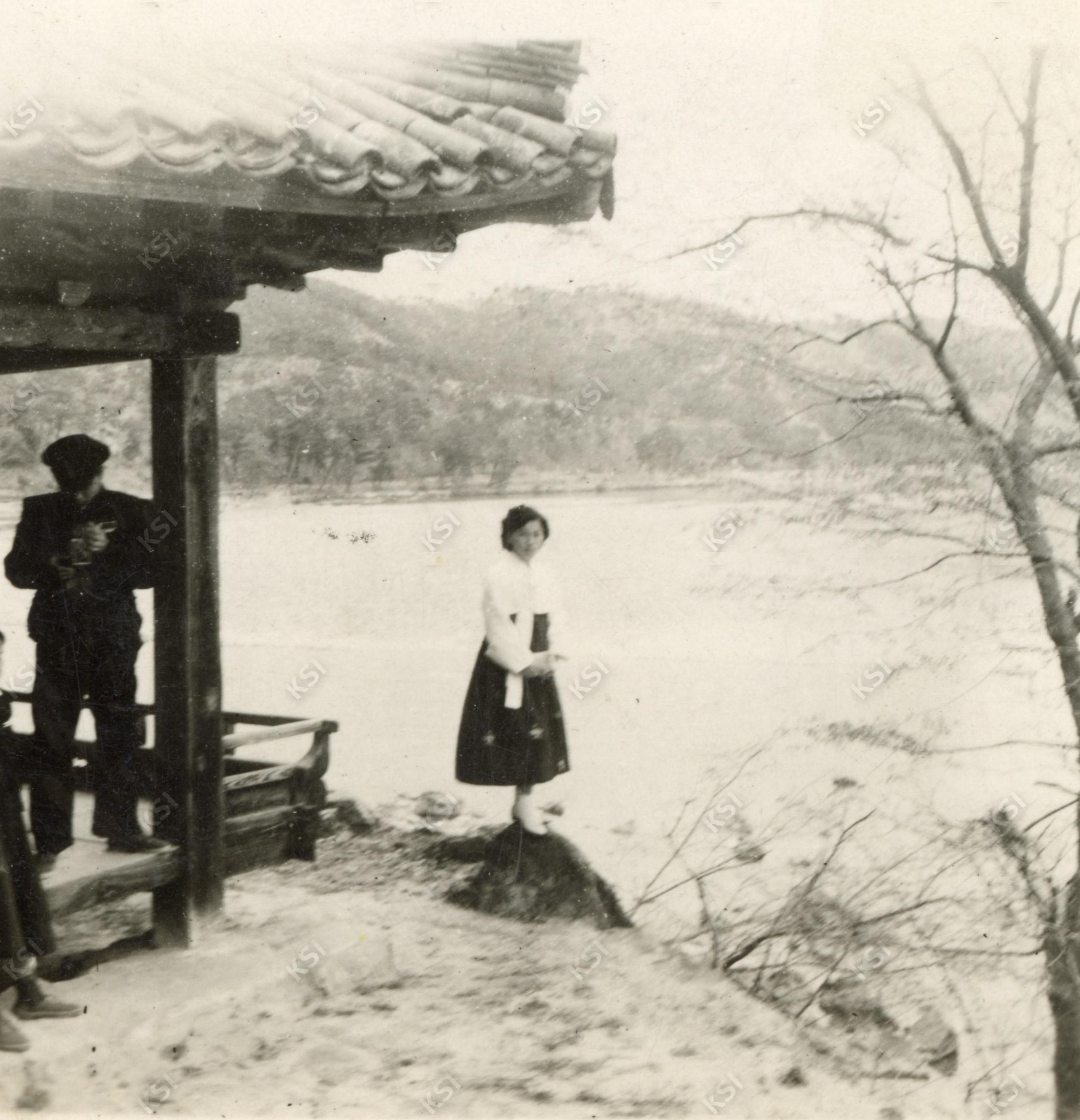 1958년 애일당에서