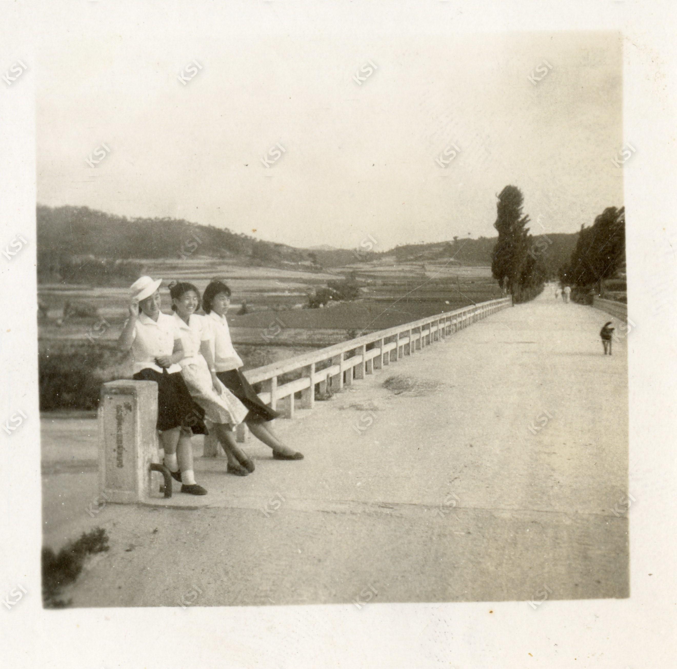 1959~1960년경 구 예안교에서