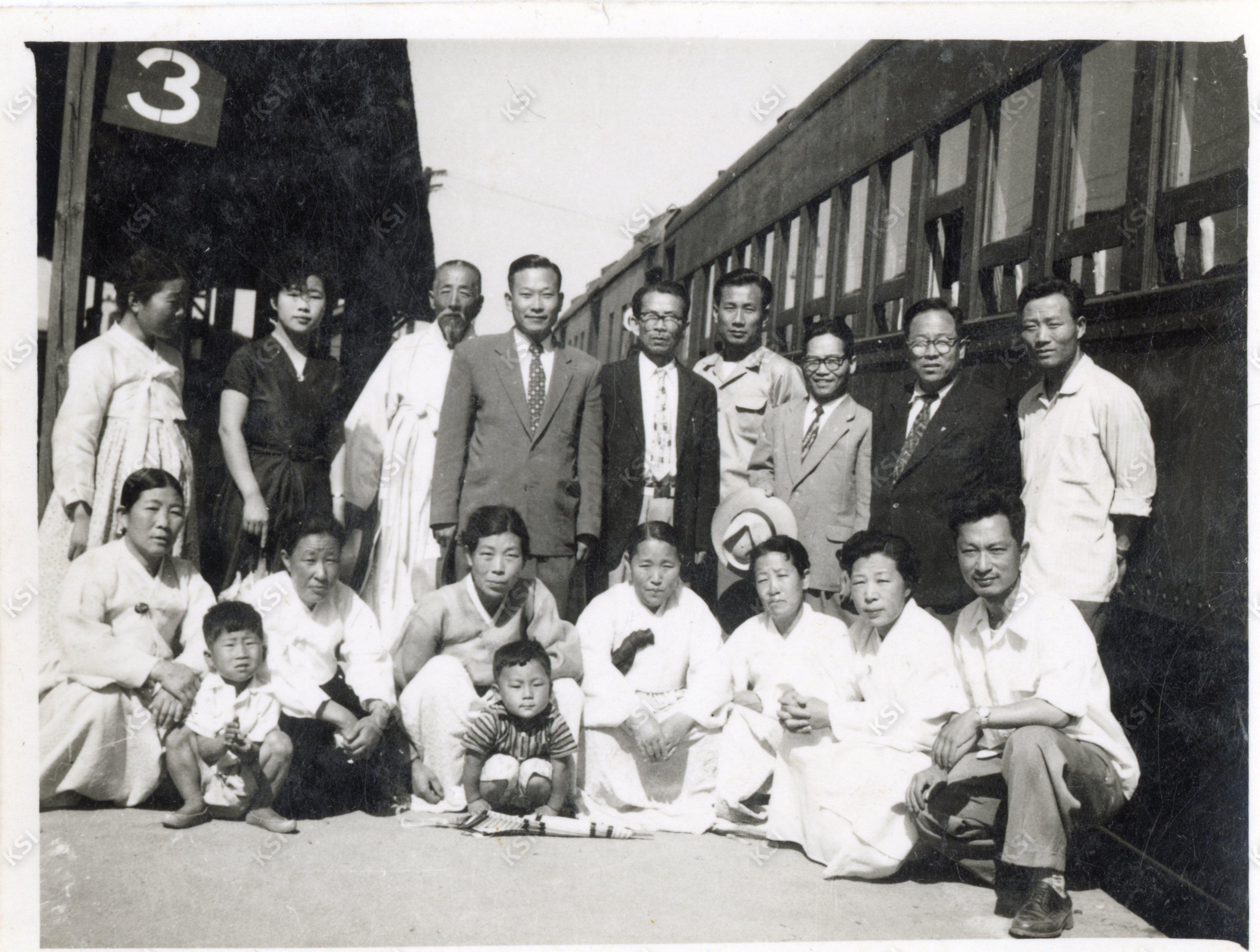 1956년 안동역 플랫폼에서