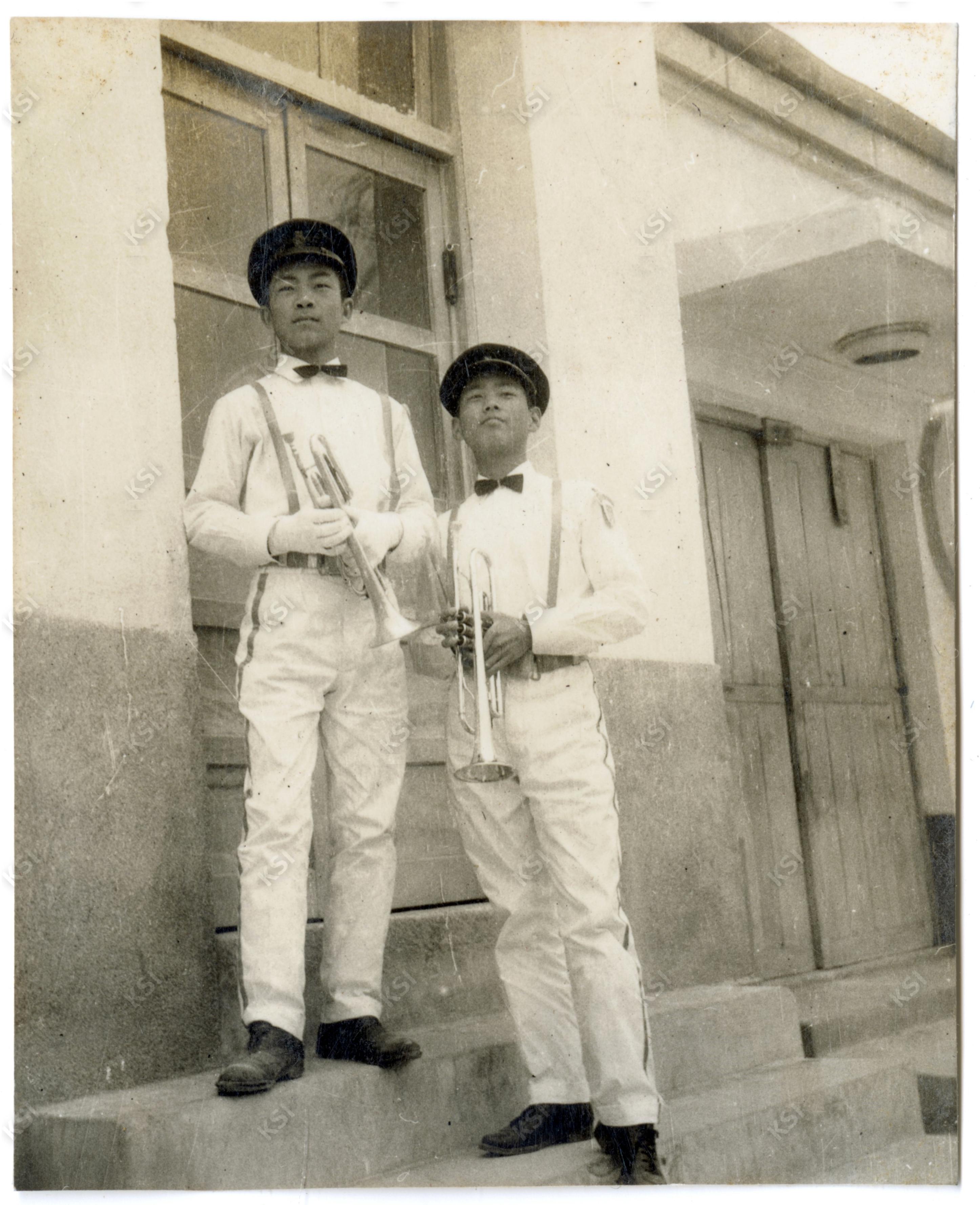 1962년 안동중학교에서 열린 학교 대항 체육대회에 악대부로 참석했던 모습