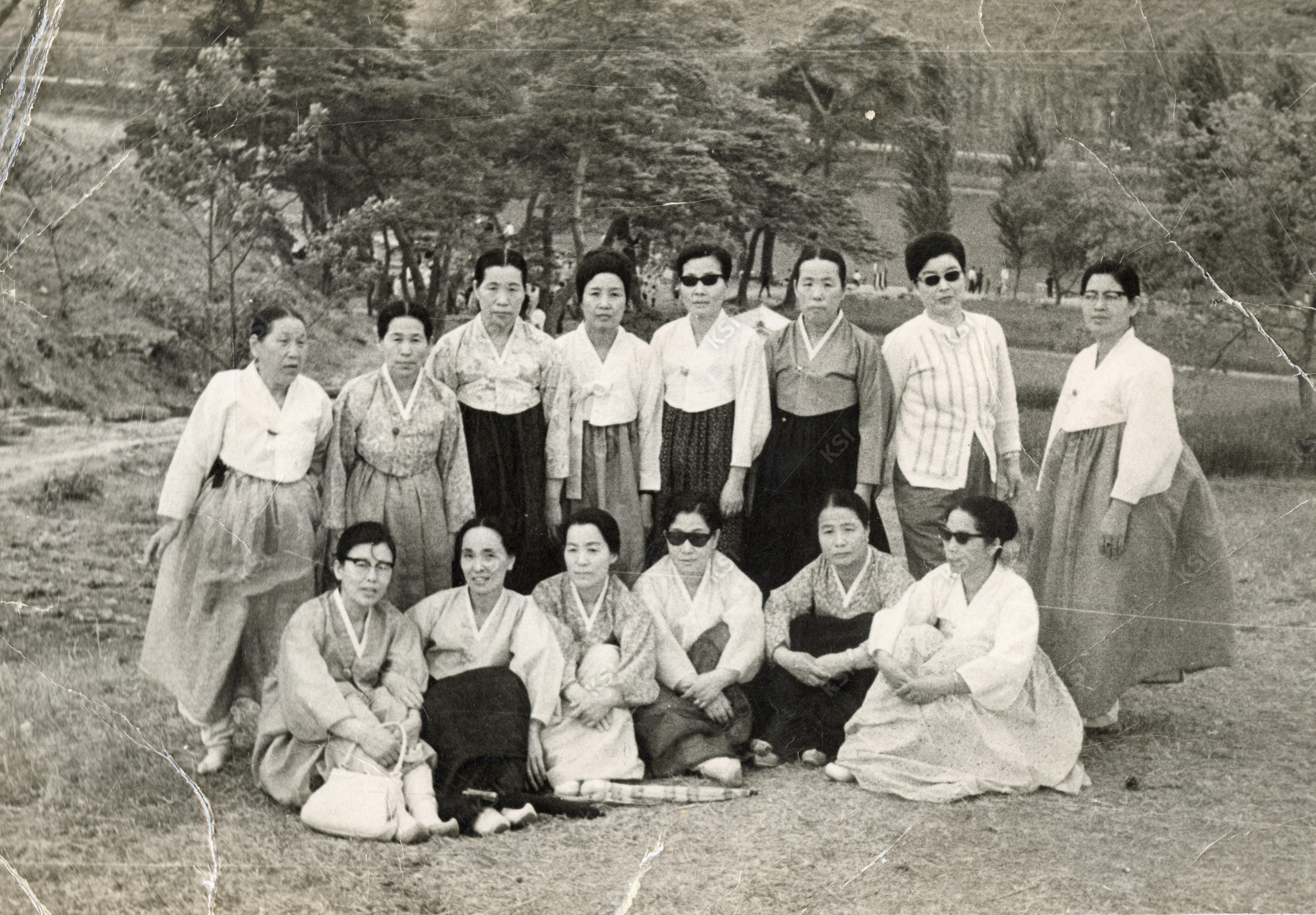 1960년경 안동 구시장상인회 유원지 야유회