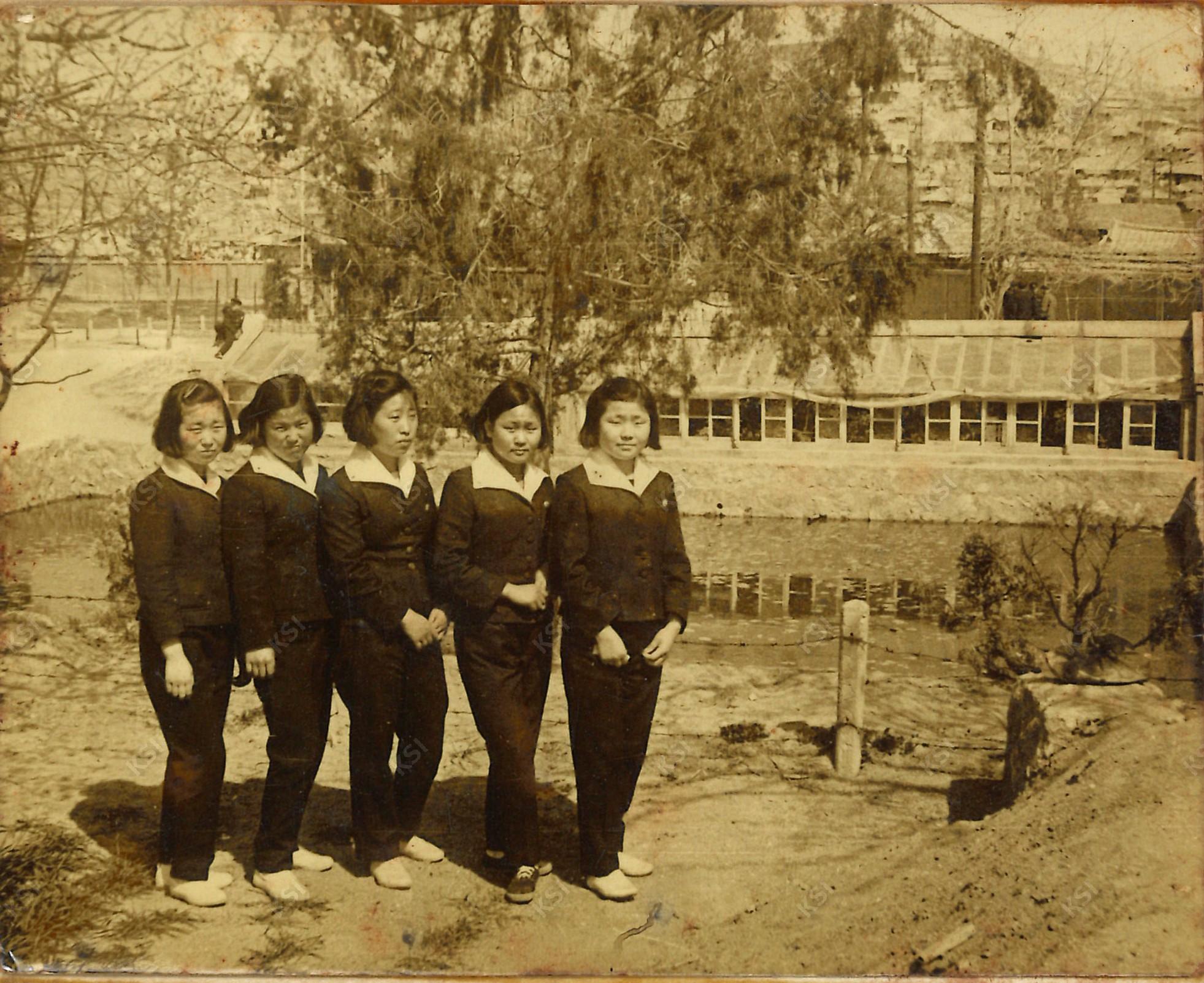 1965~1966년경 경안여상 재학시절 농림고등학교에서