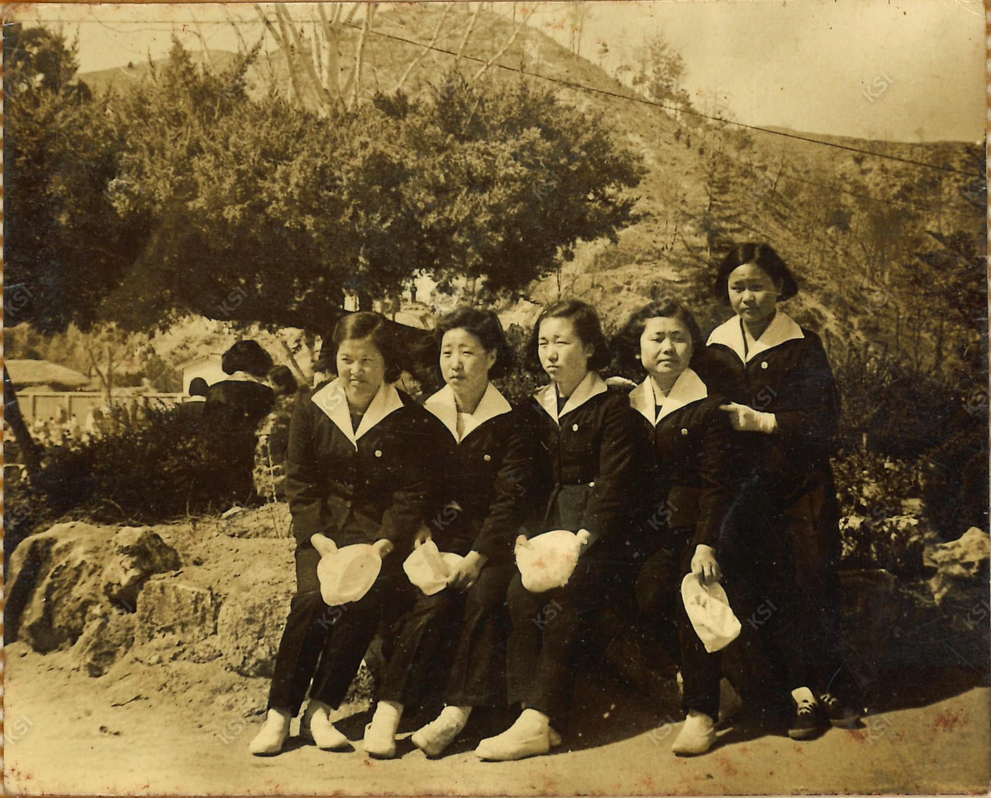 1965~1966년경 경안여상 재학시절 농림고등학교에서