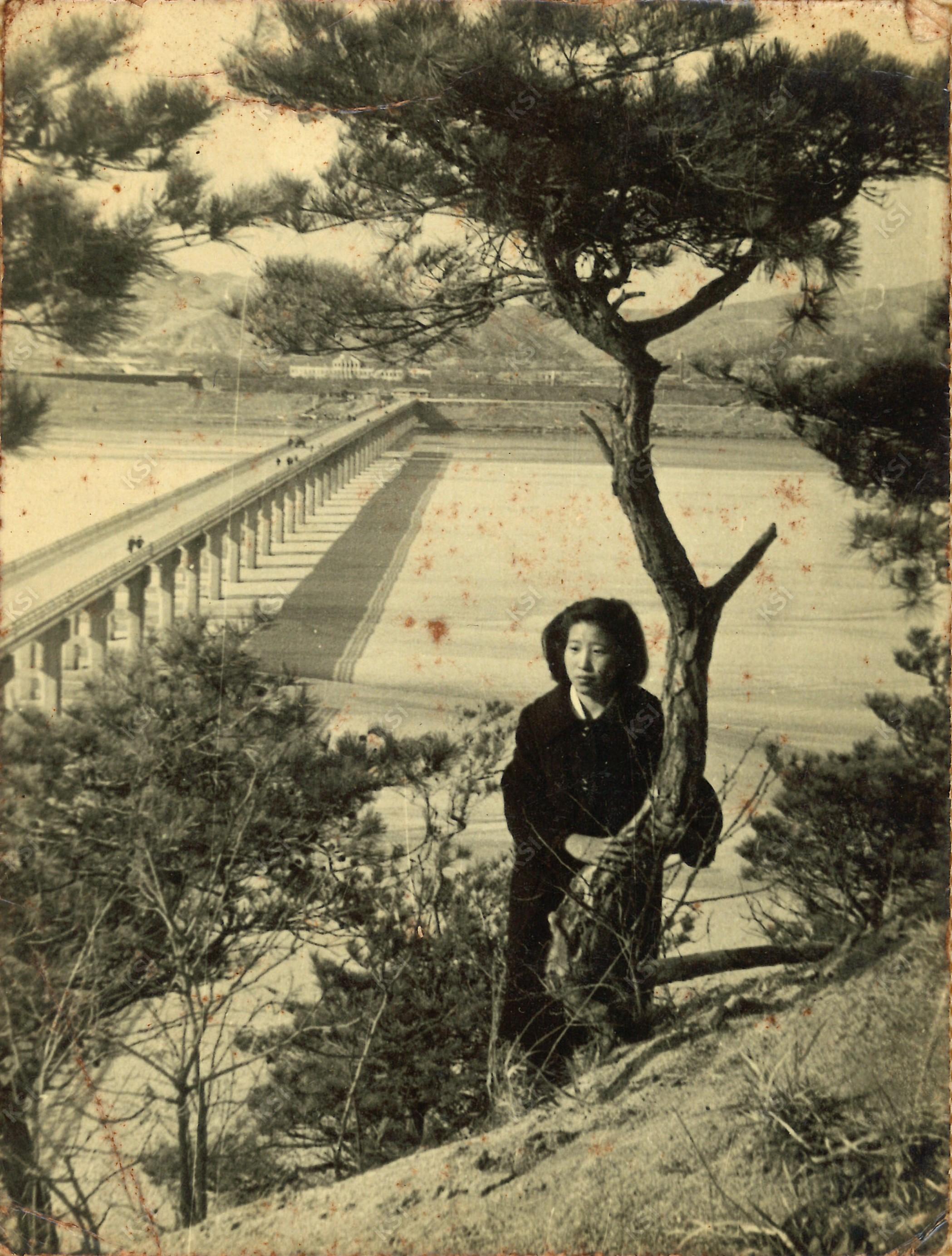 1968년 겨울 영호루 아래에서