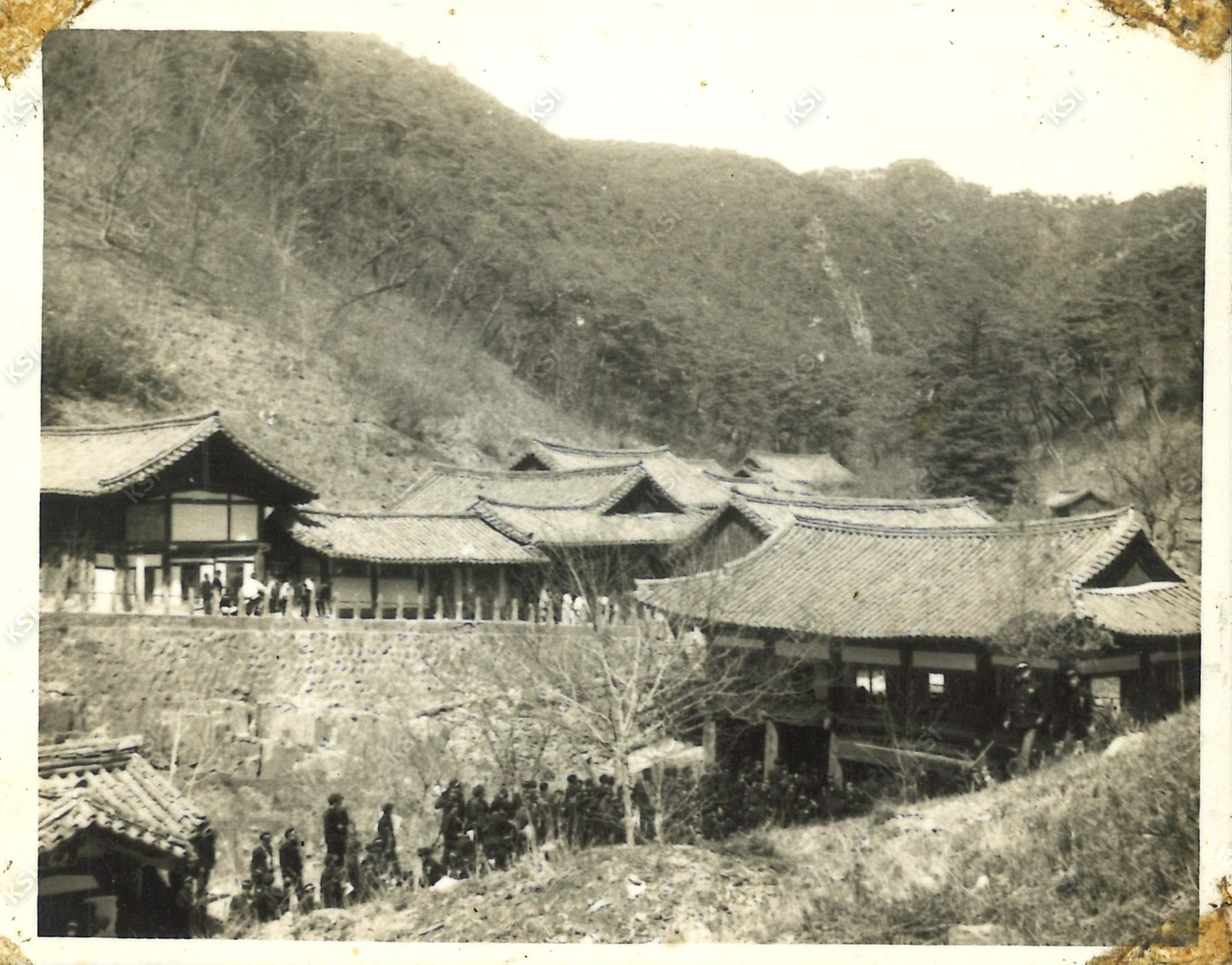 1966년 4월 23일 의성 고운사 전경