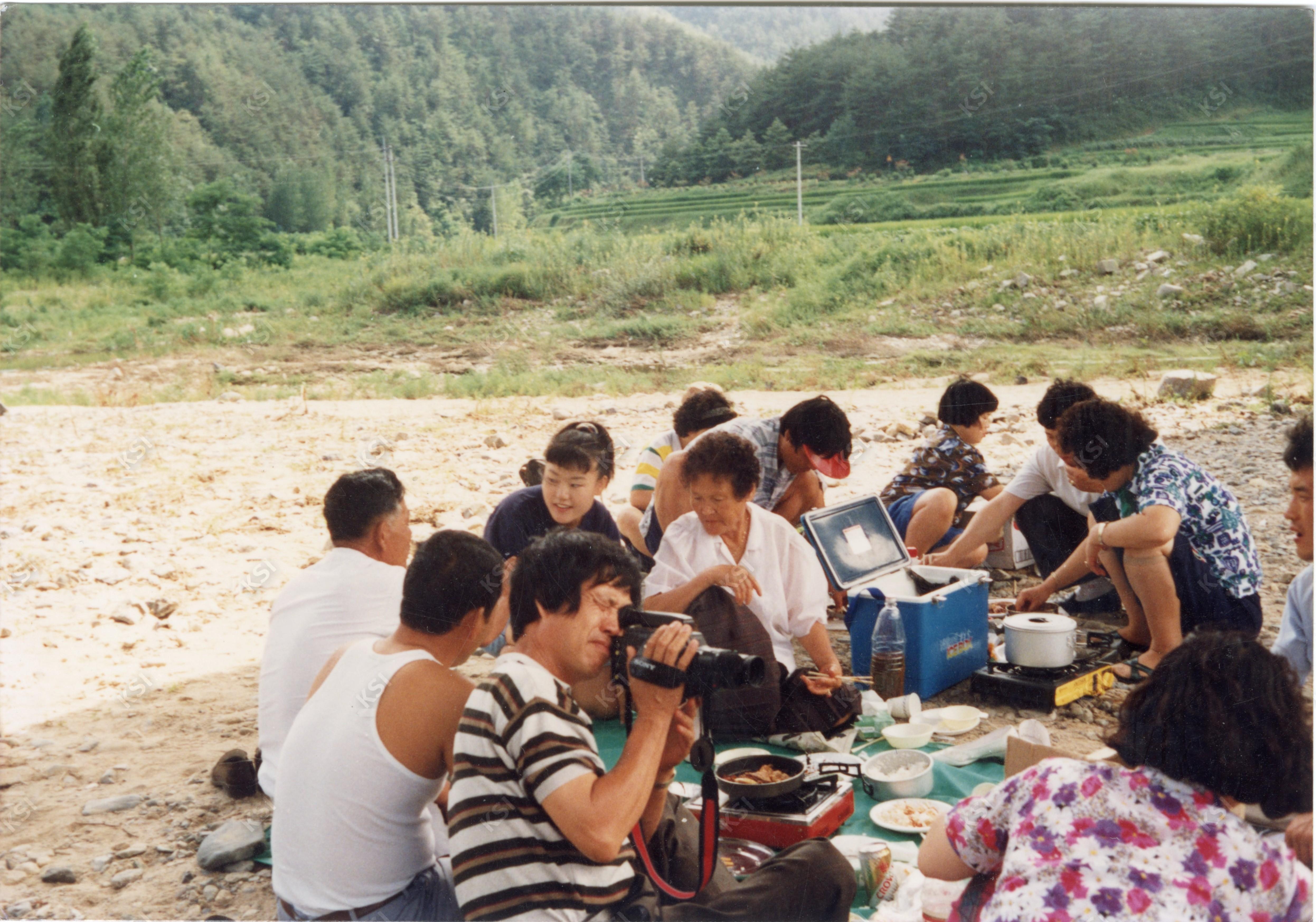 1980년대 안동 낙동강변 아유회