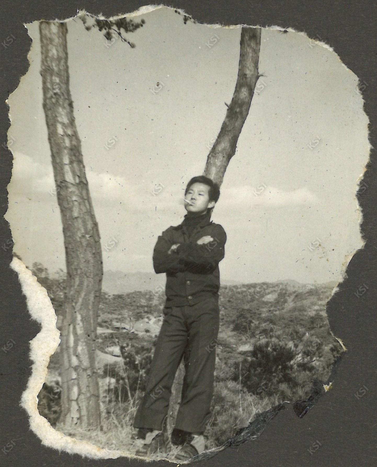 1969~1971년경 고향 마을 와룡의 뒷산에서