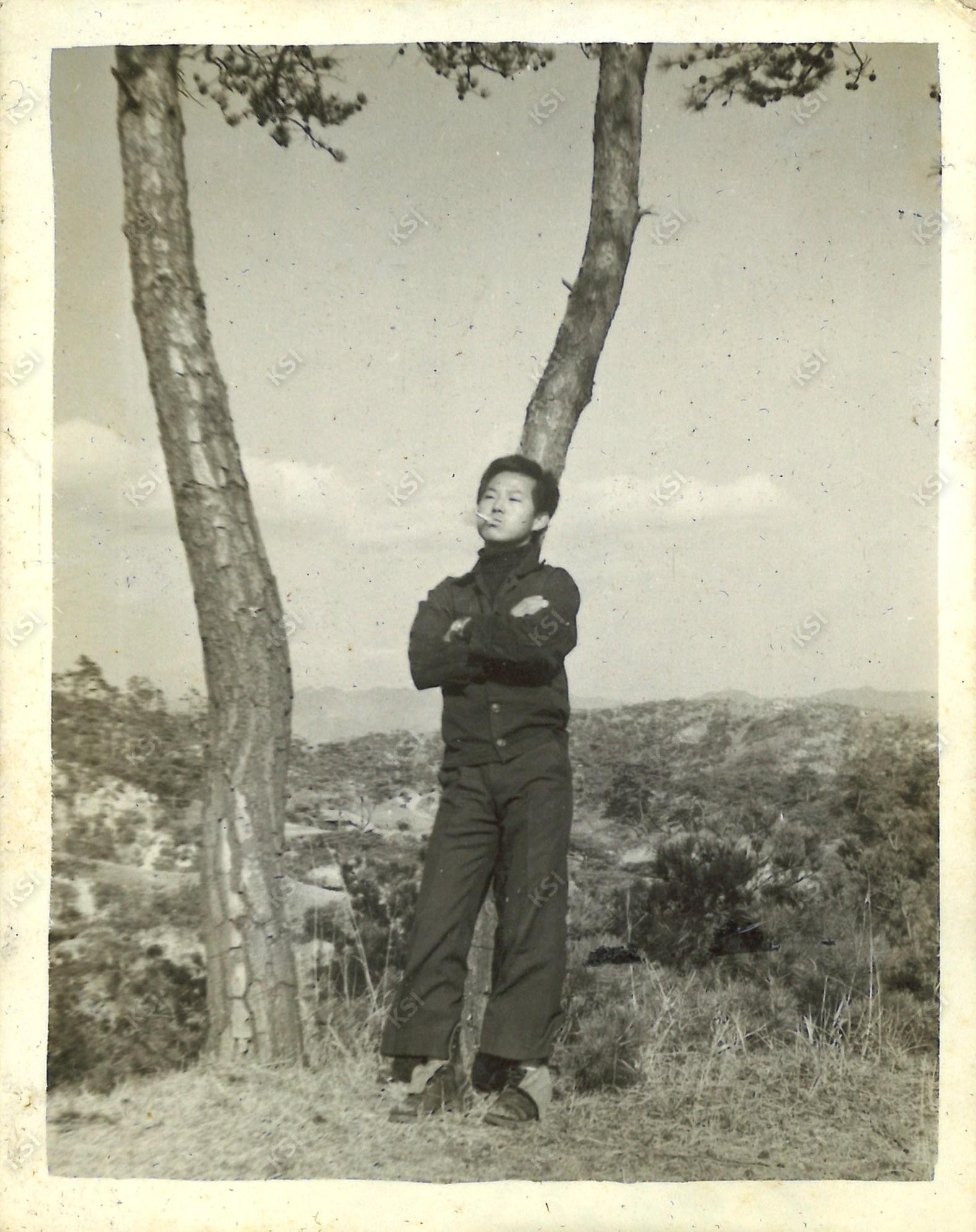 1969~1971년경 고향 마을 와룡의 뒷산에서
