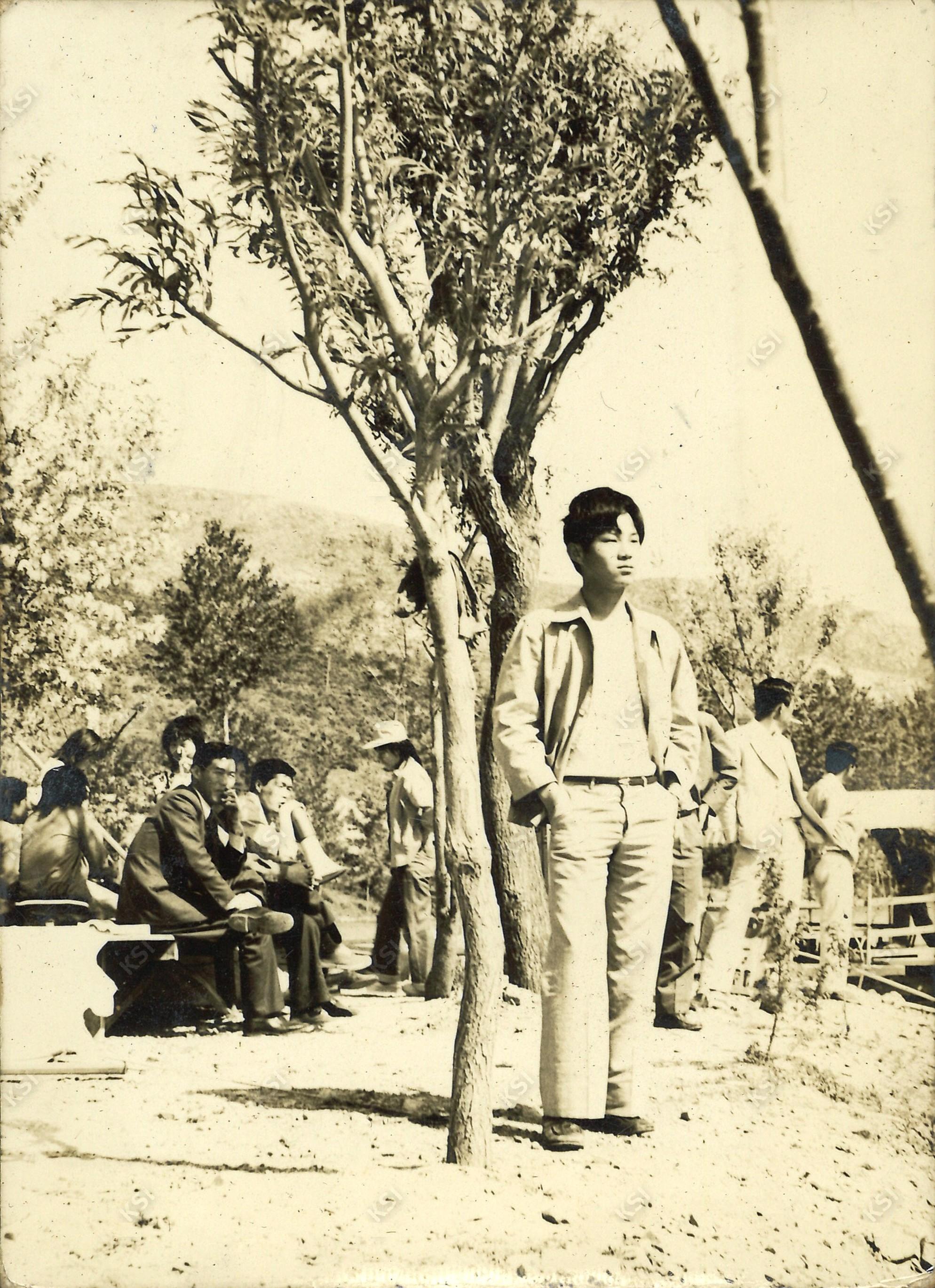 1970년대 초중반 대구 수성못 유원지에서