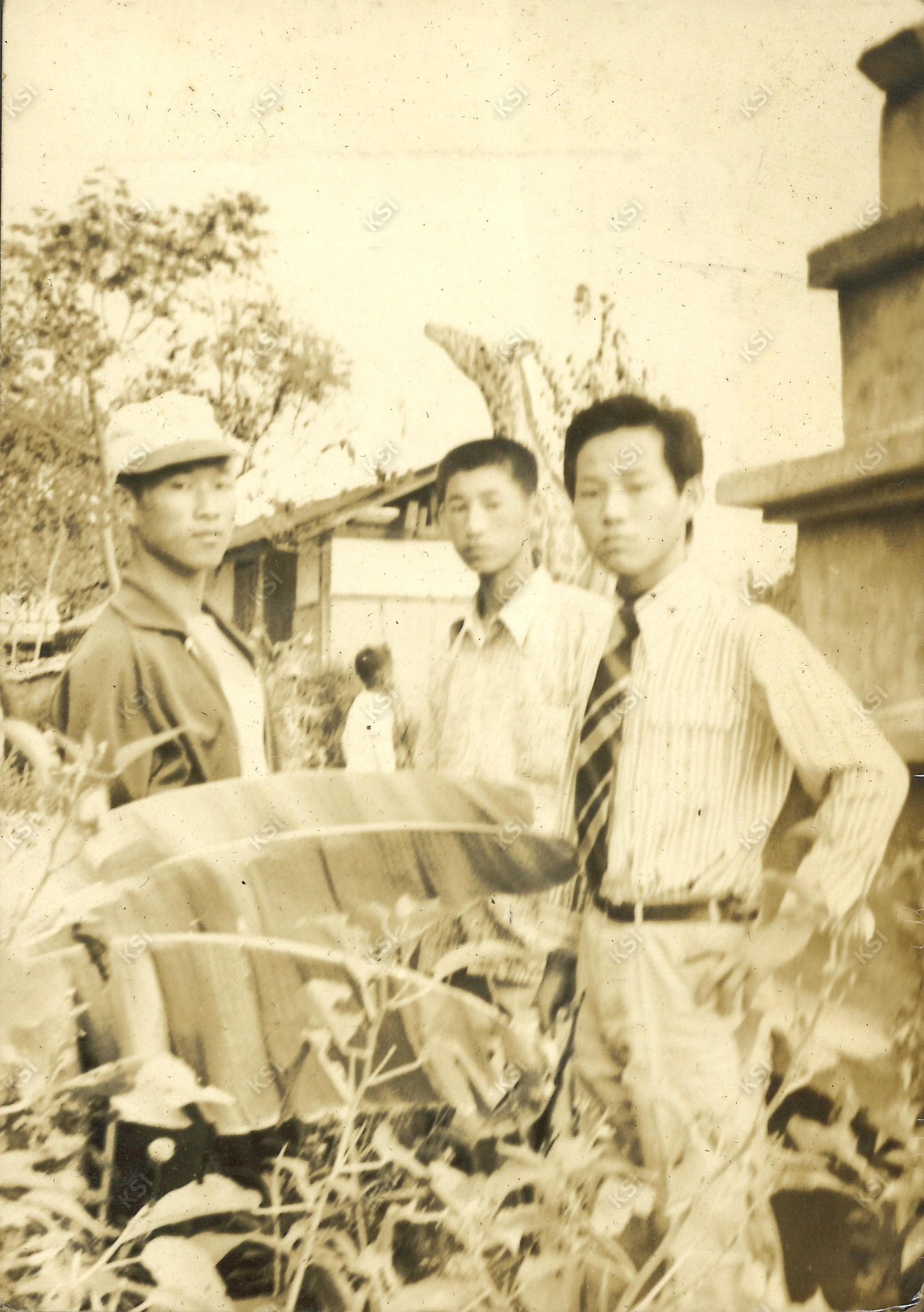 1970년대 초중반 대구 수성못 유원지에서