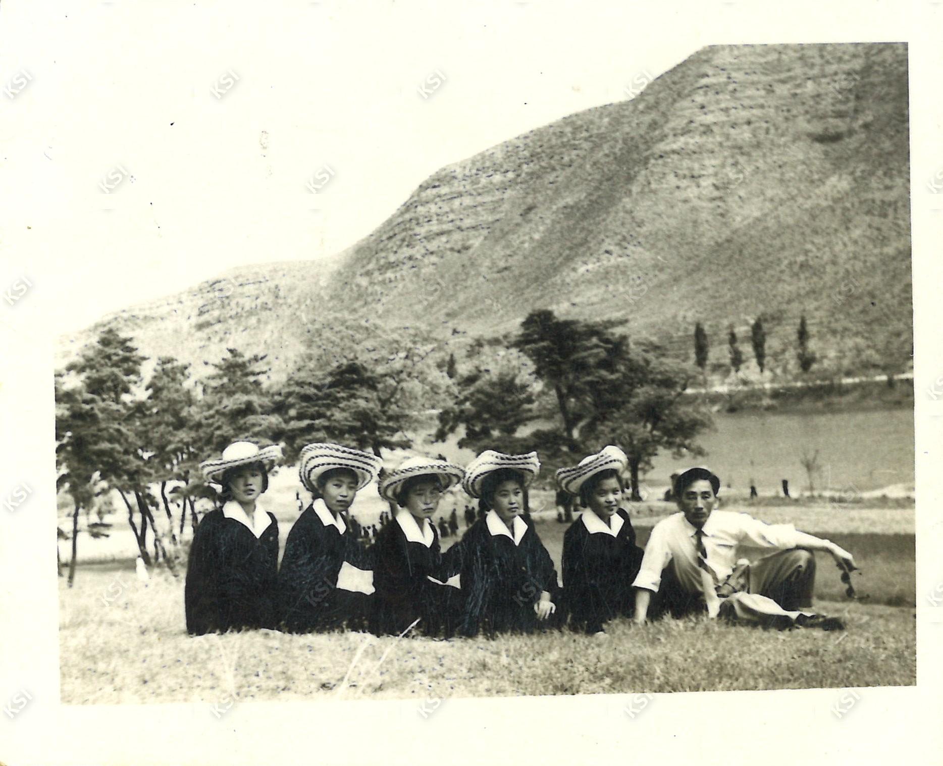 1950년대 후반 암산유원지에서