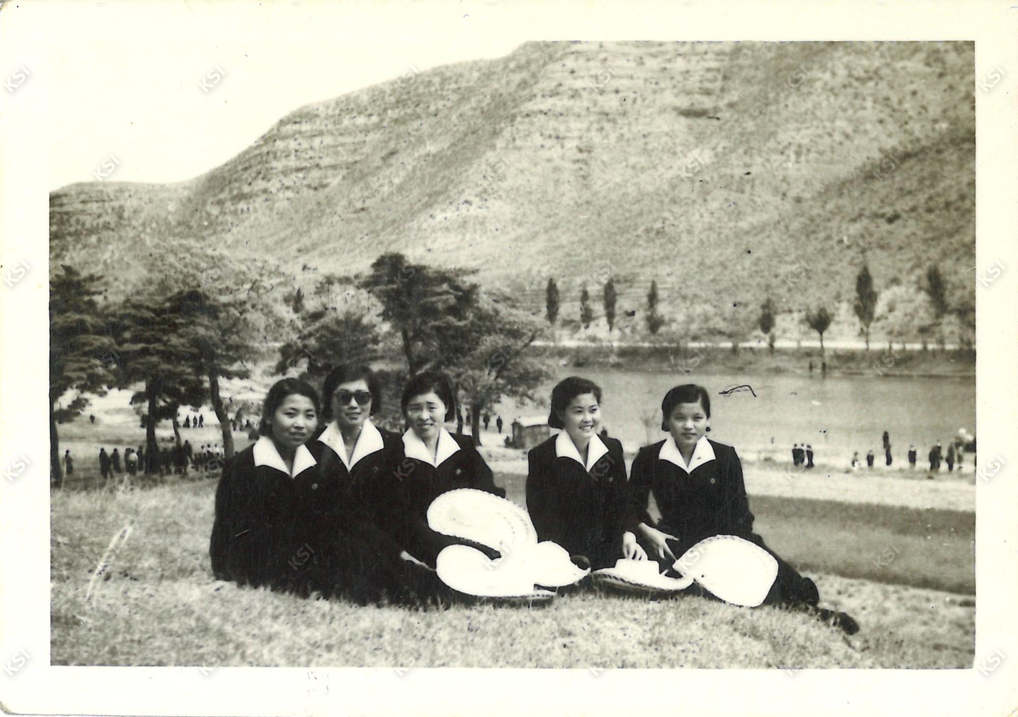 1950년대 후반 암산유원지에서