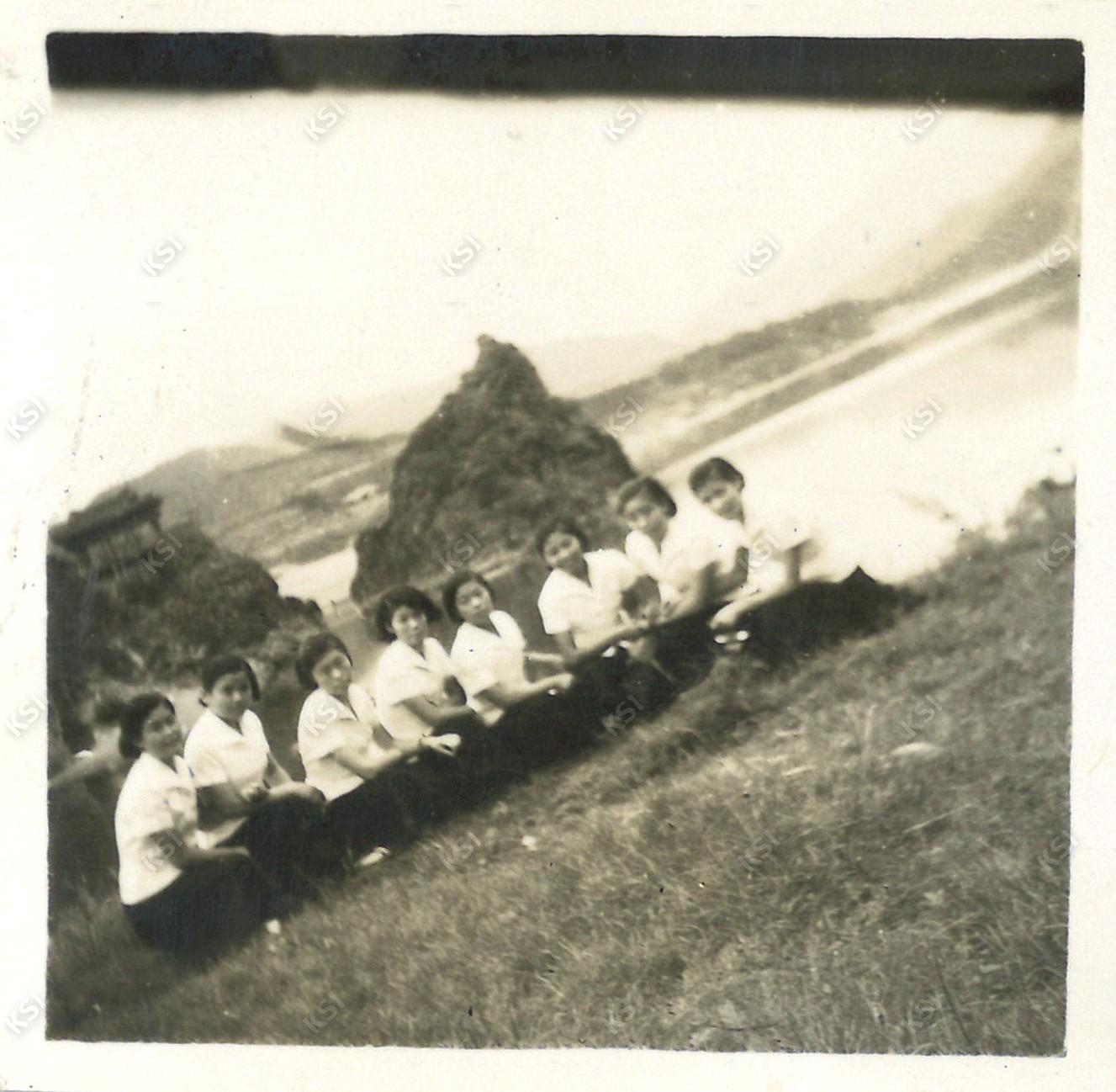 1950년대 후반 안동여고 도담삼봉 봄소풍