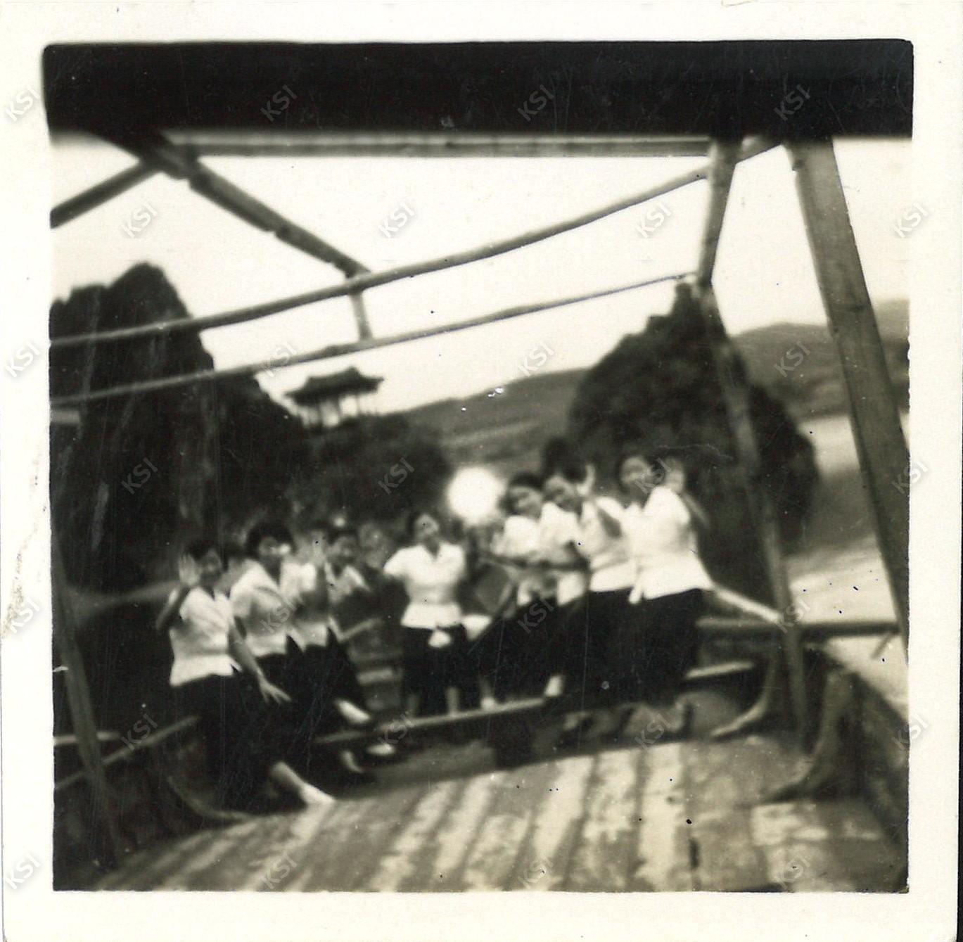 1950년대 후반 안동여고 도담삼봉 봄소풍