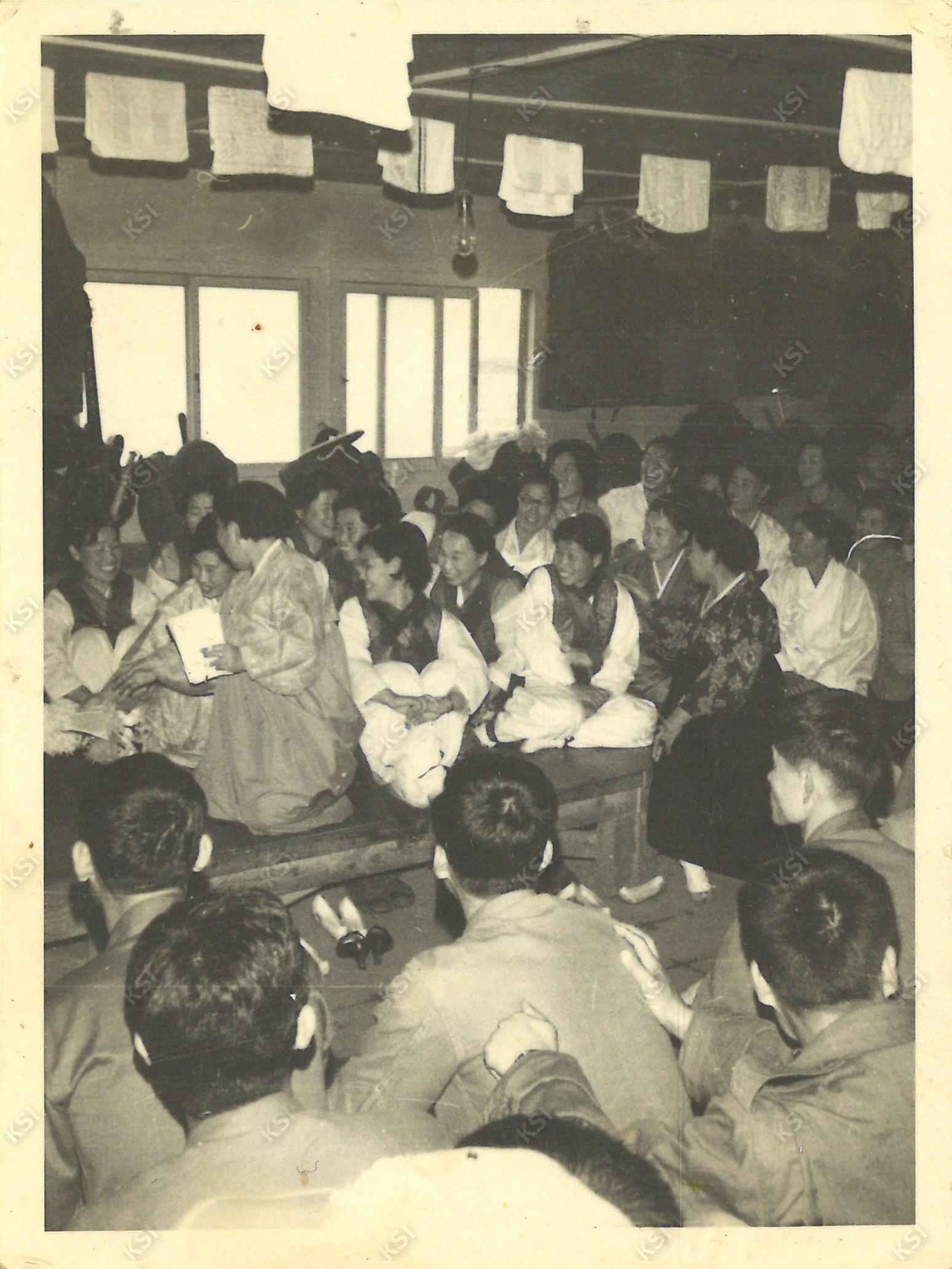 1960년대 한국부인회 안동지부 단원들