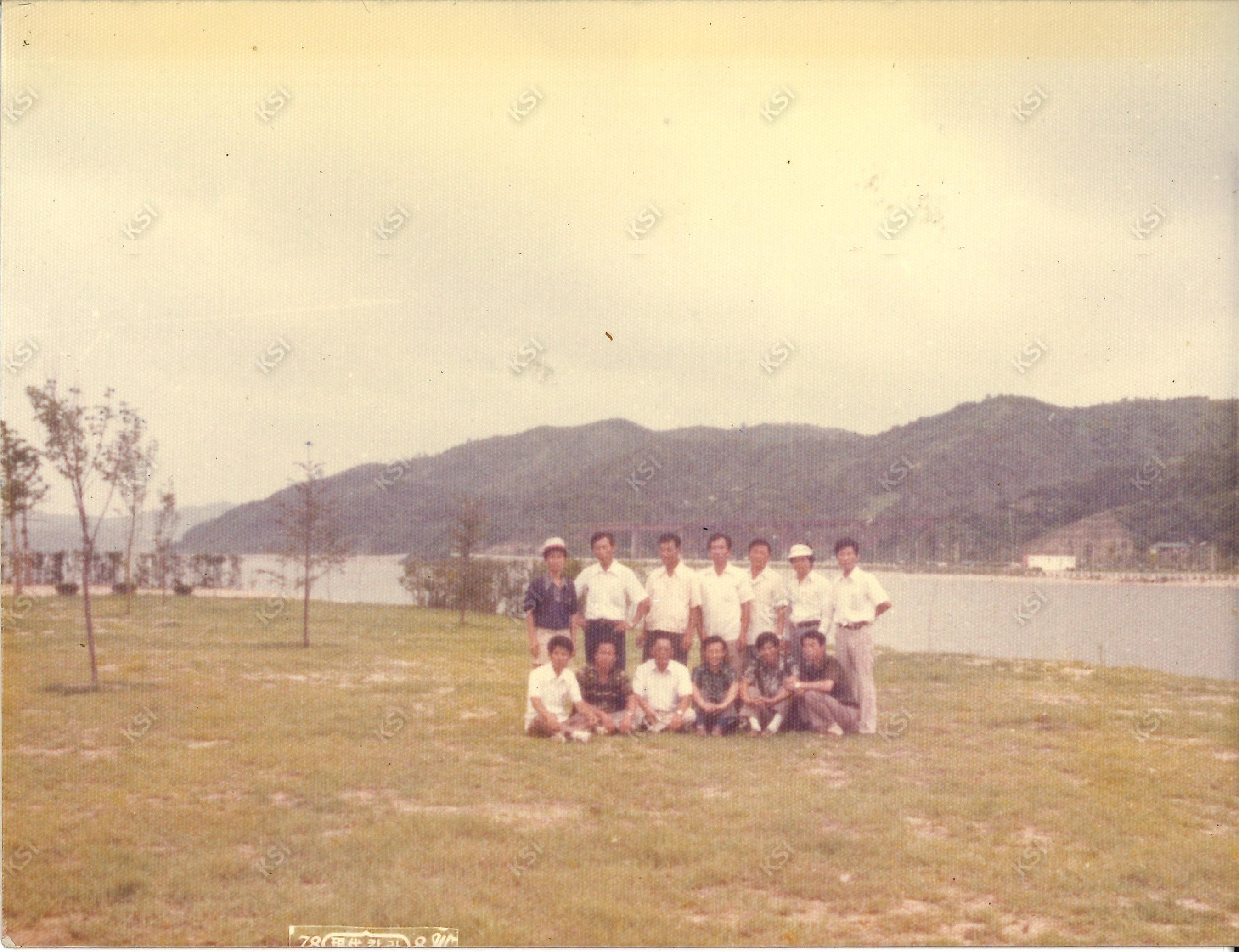 1978년 8월 안동댐에서