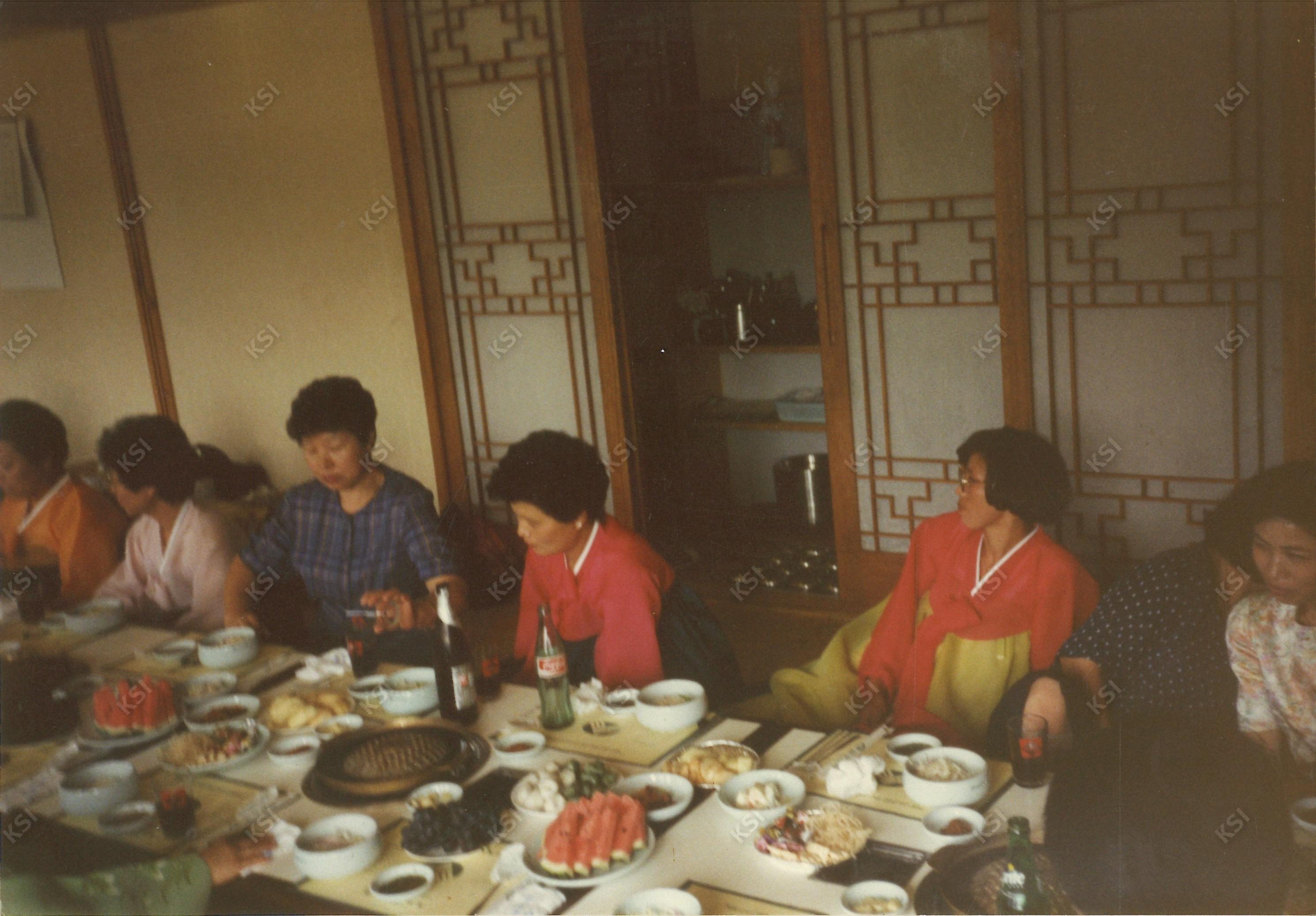 1970년대 용상동 자택에서
