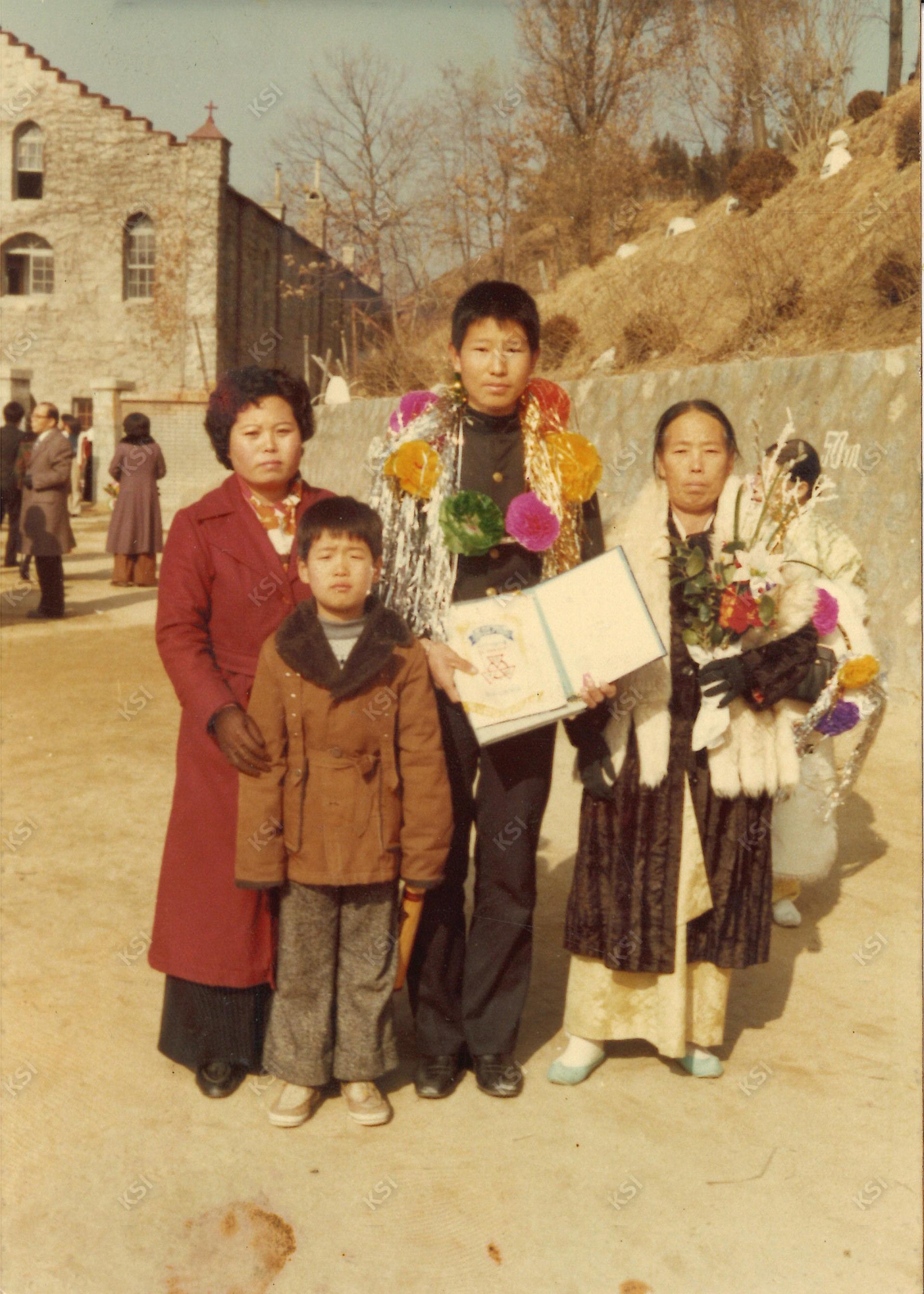 1976년 경일고등학교 졸업식