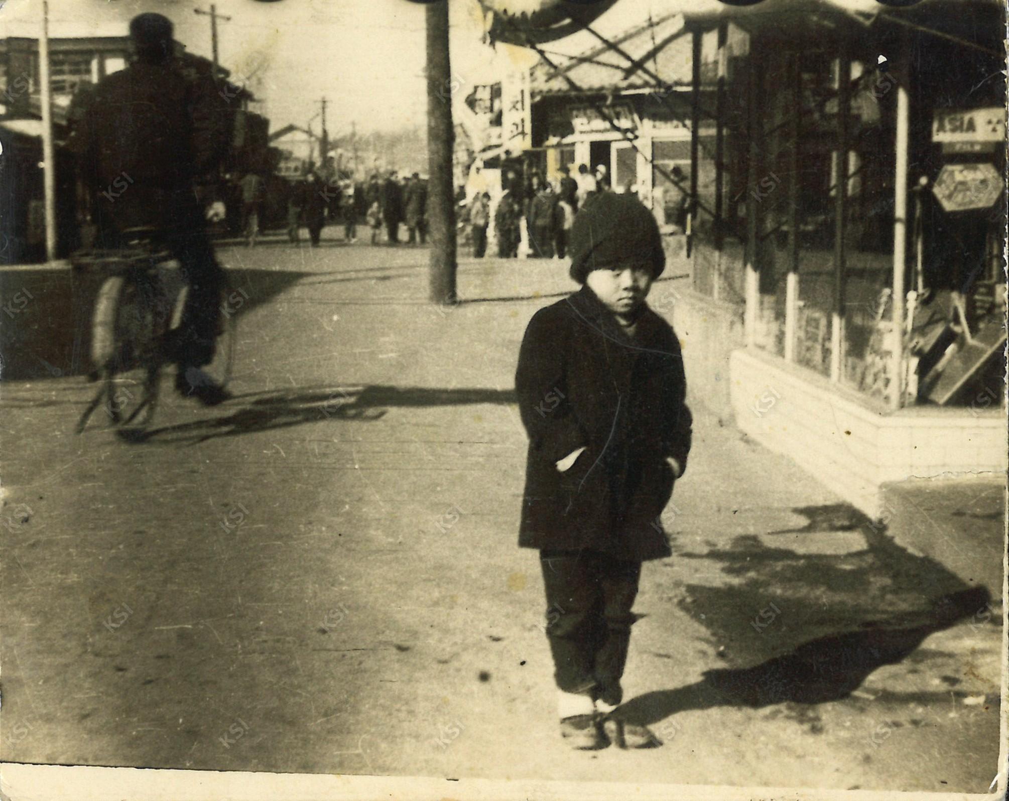 1967년 안동치과 앞에서