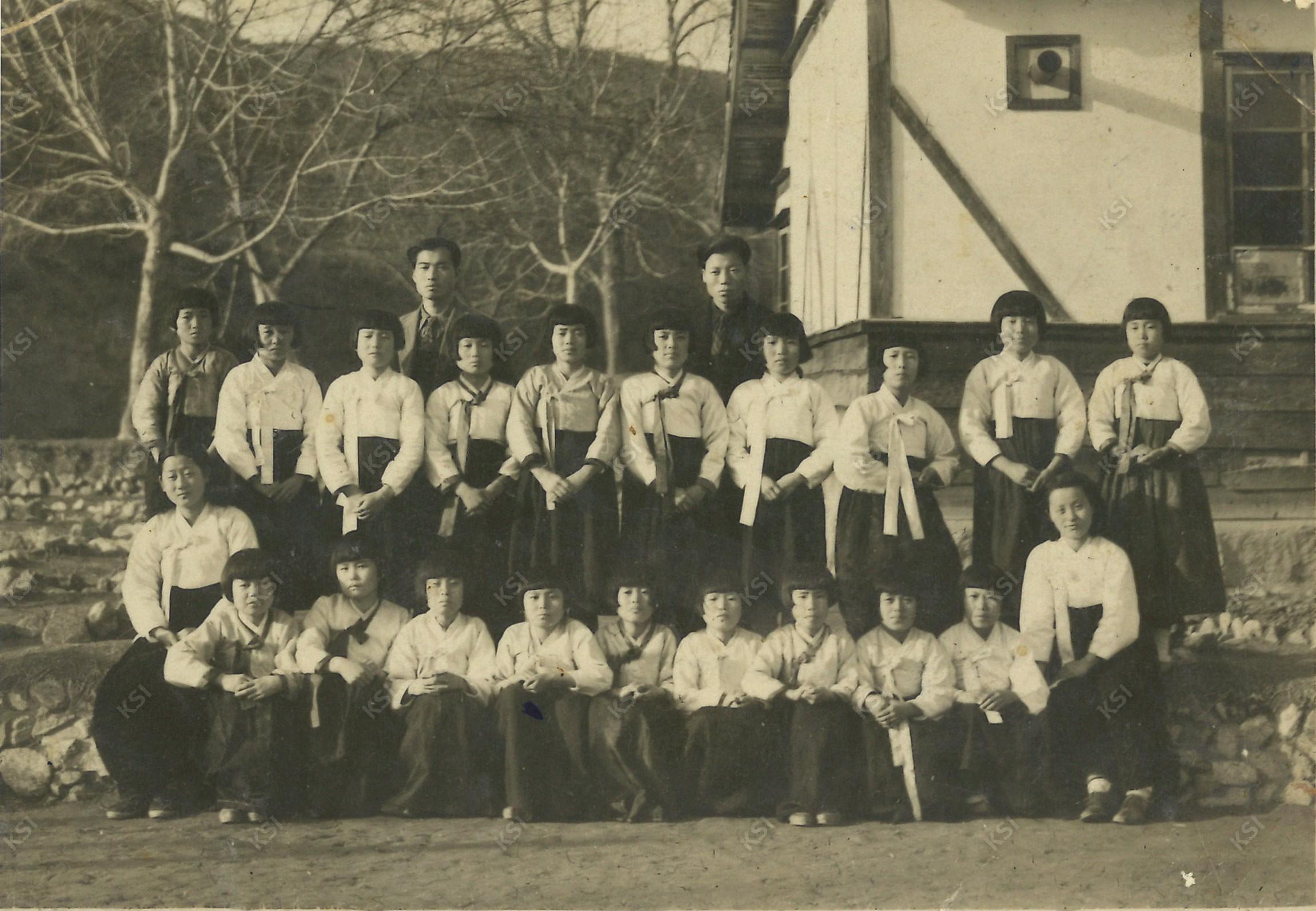 1951년 서후국민학교 졸업사진