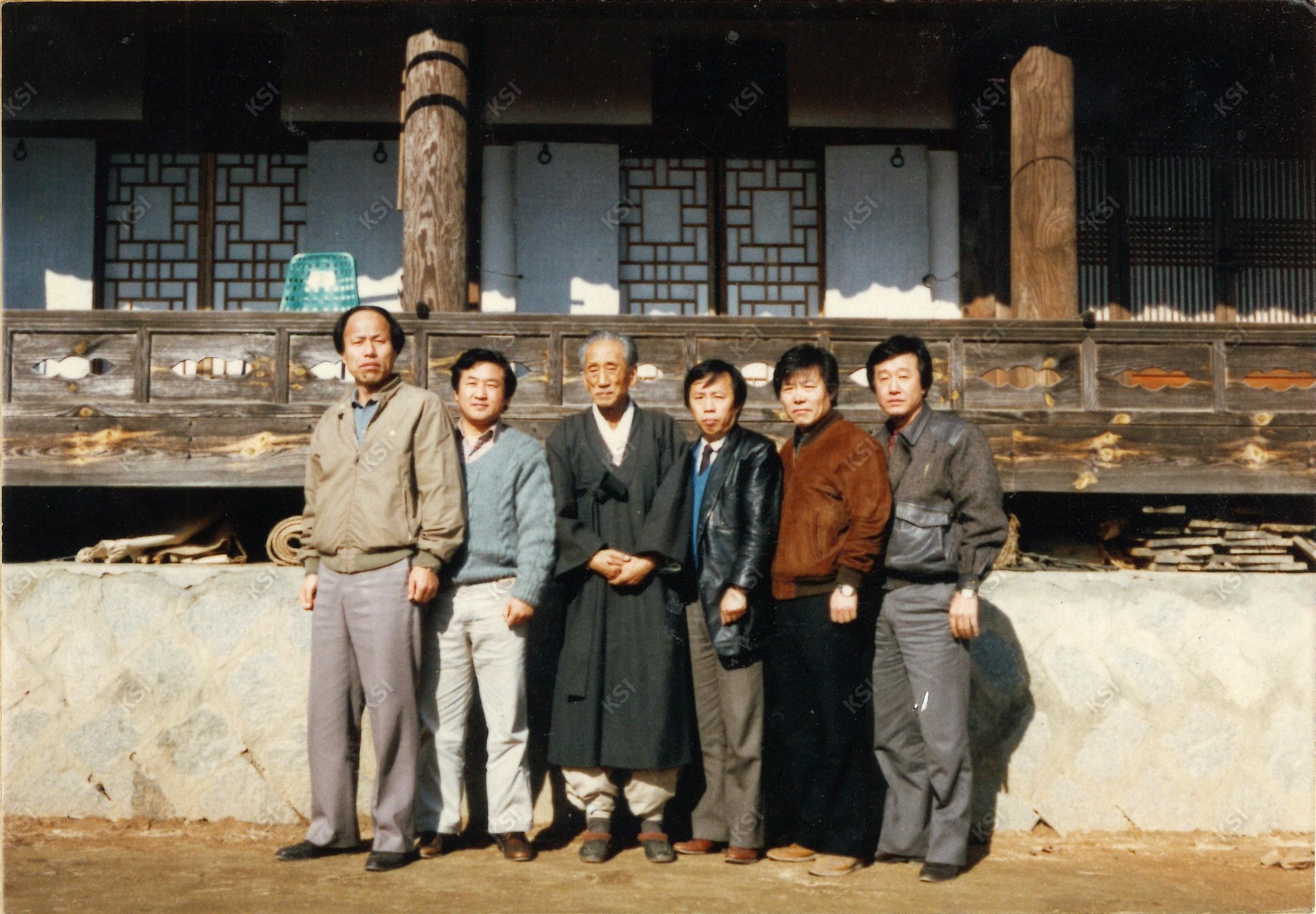 1980년대 초 경당종택에서