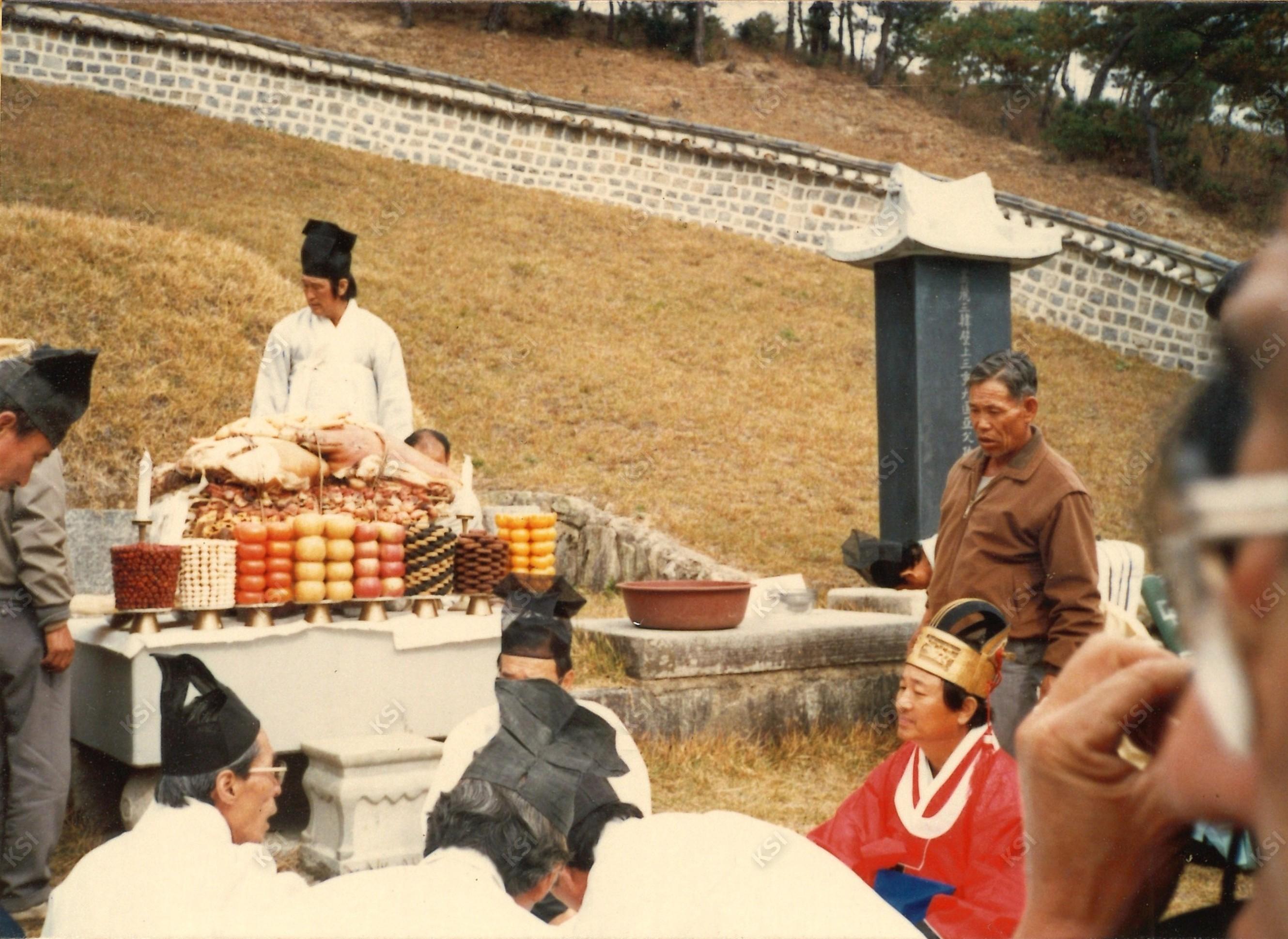 1987년 장태사공 묘제 때 제수 진설