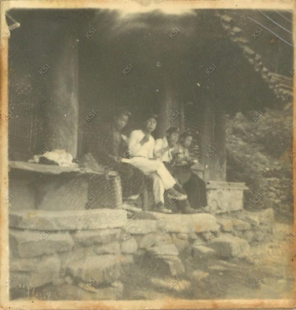 1950년대 애련사에서