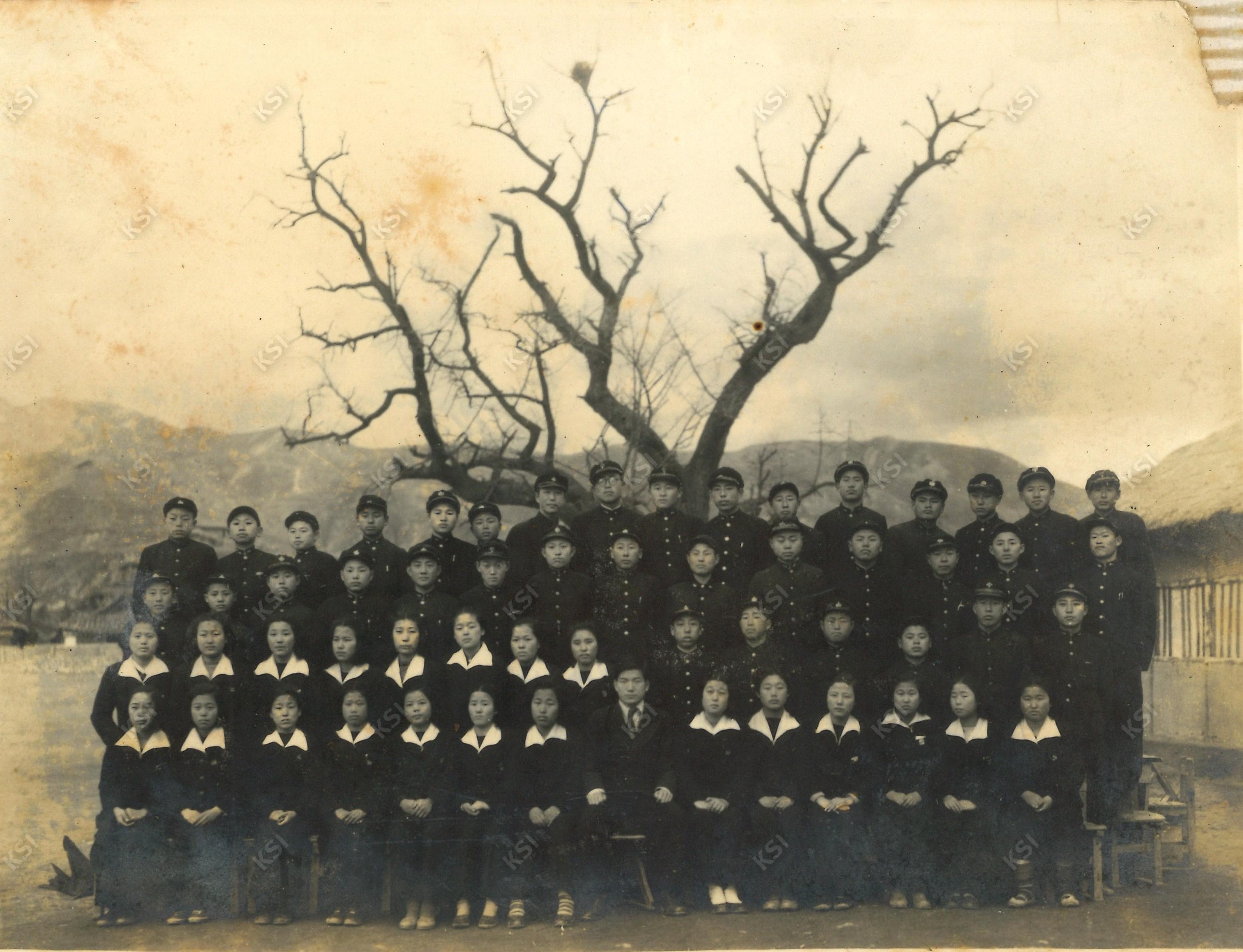 1950년대 안동사범학교 졸업사진