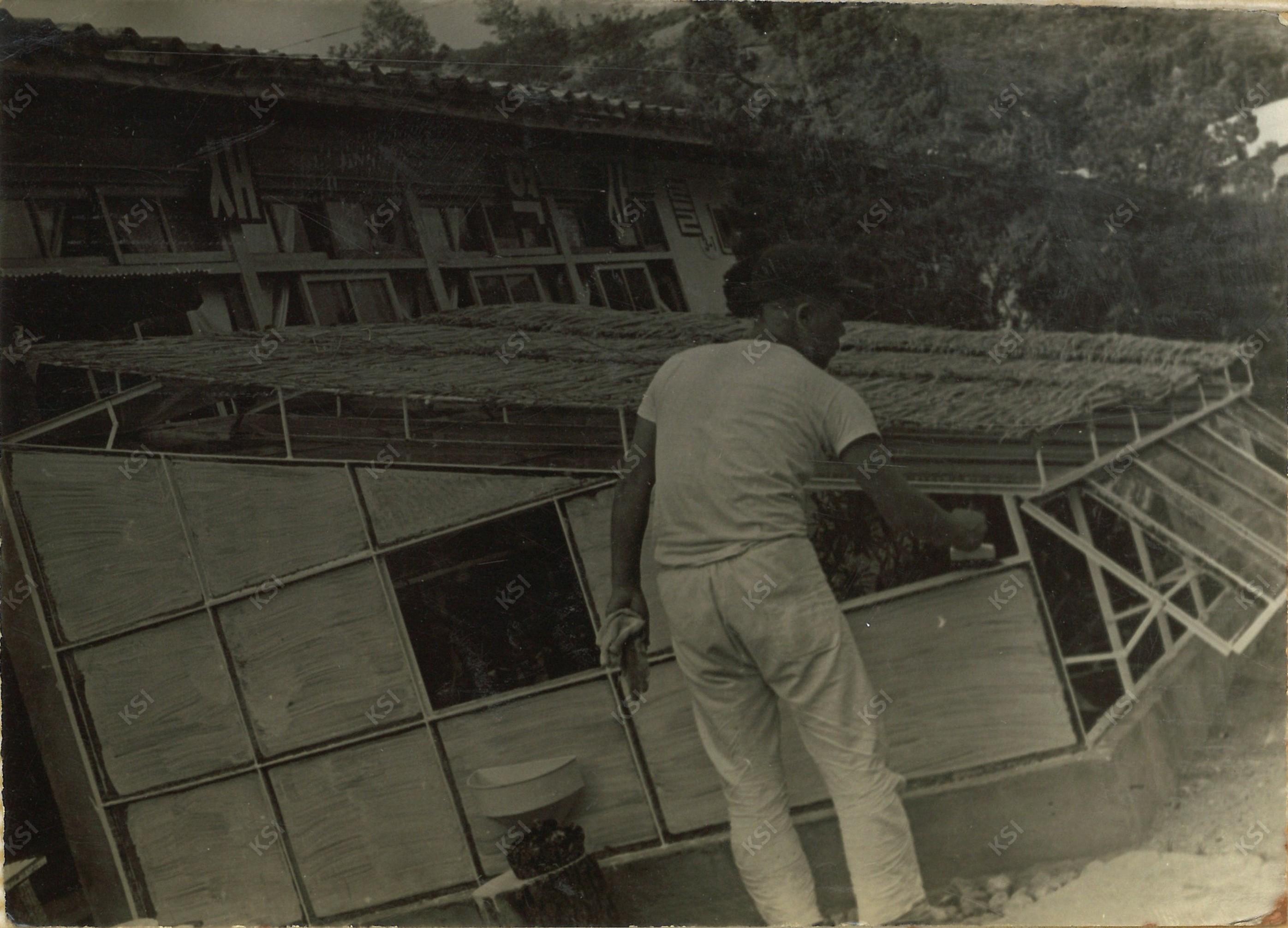 1970년대 송강국민학교 온실